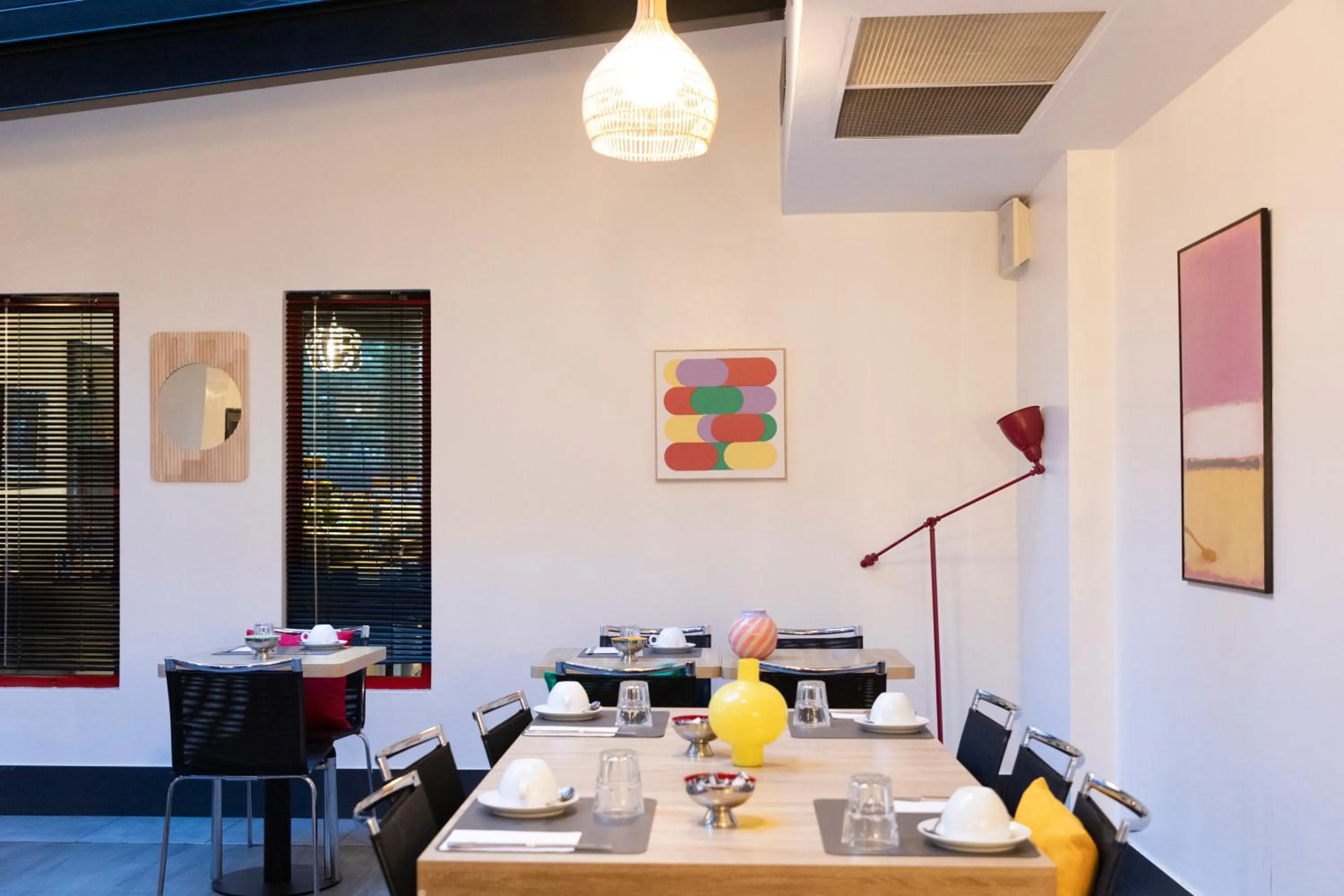 Breakfast in Porte de Versailles Hotel