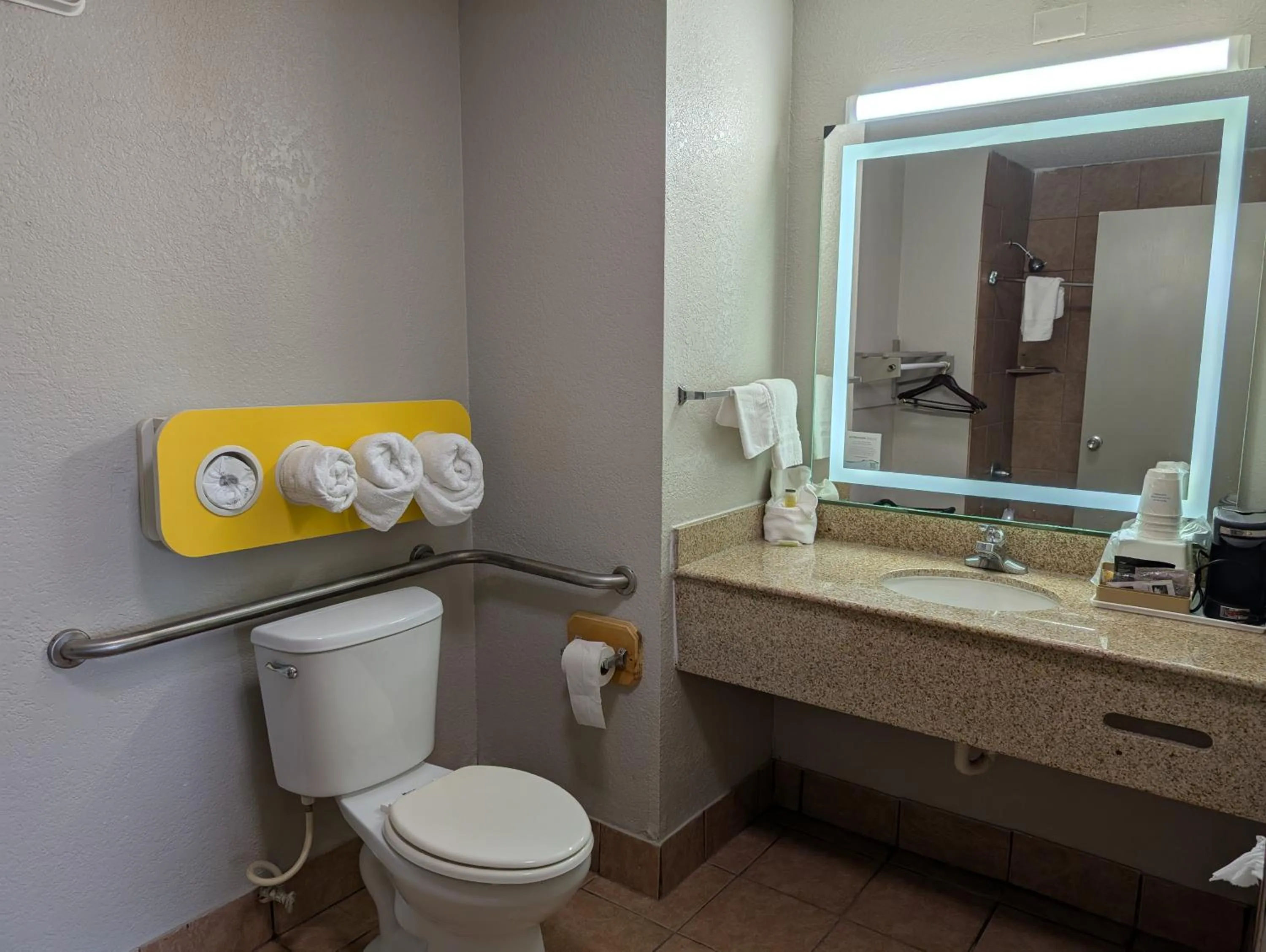 Toilet in Days Inn by Wyndham Arcadia Louisiana