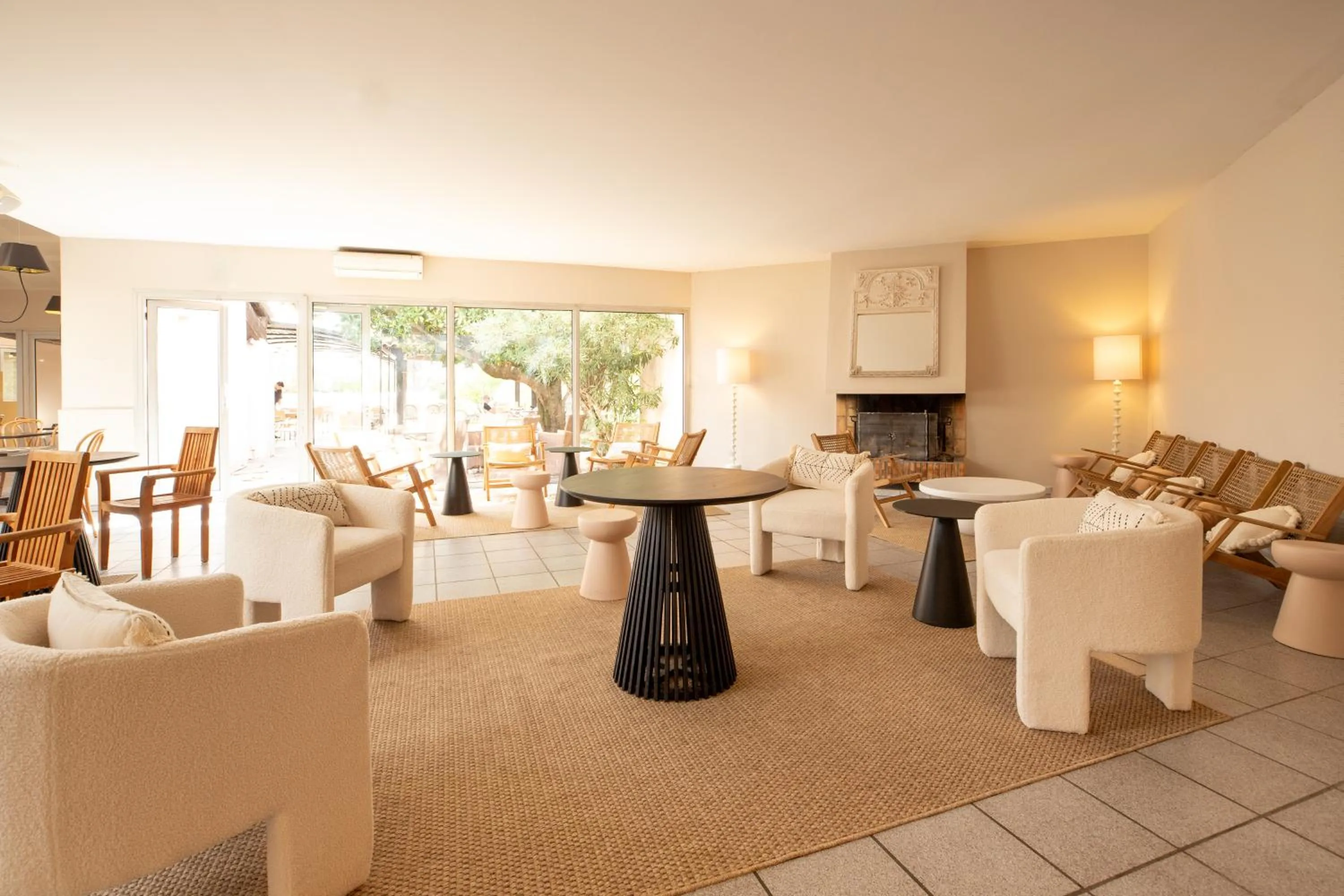 Golden Tulip Avignon Le Paradou