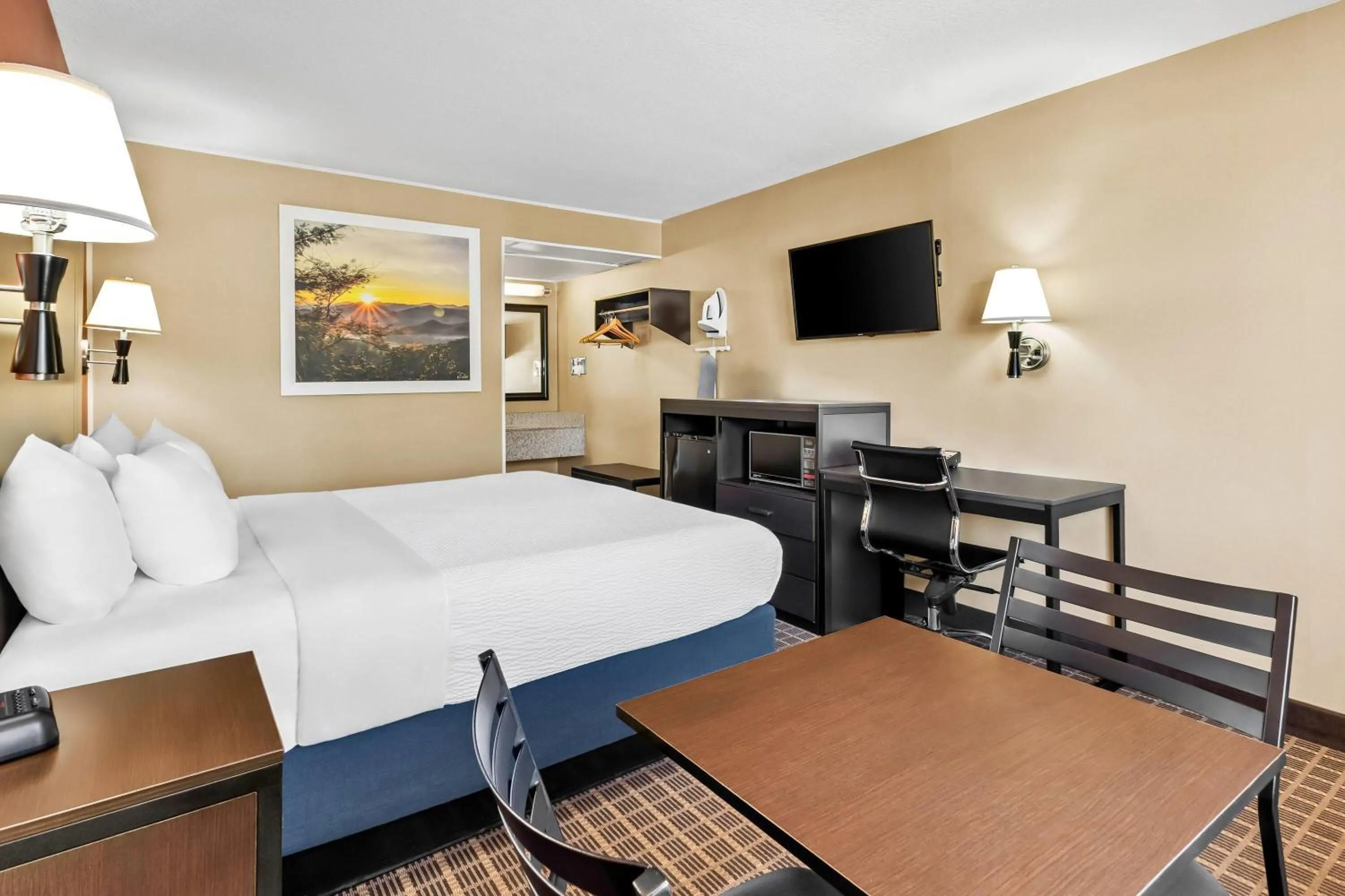 Bed in Days Inn by Wyndham Elko