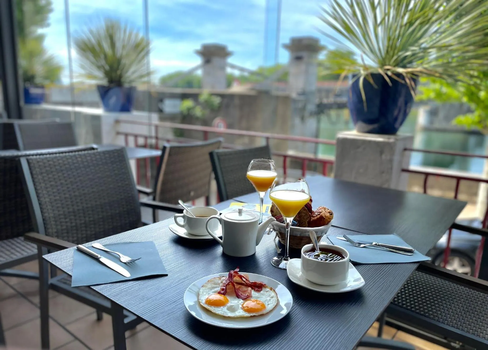 Hôtel Les Deux Coteaux