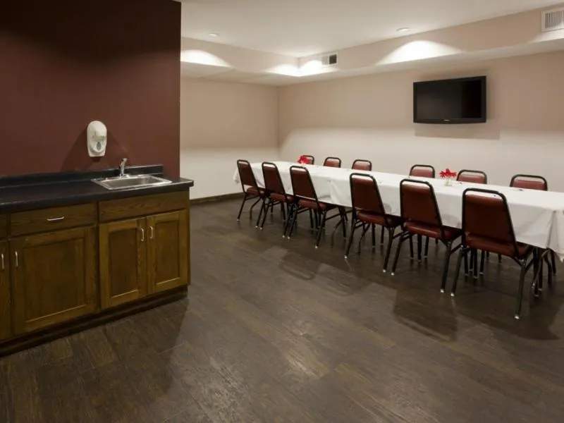 Banquet/Function facilities in American Inn & Suites