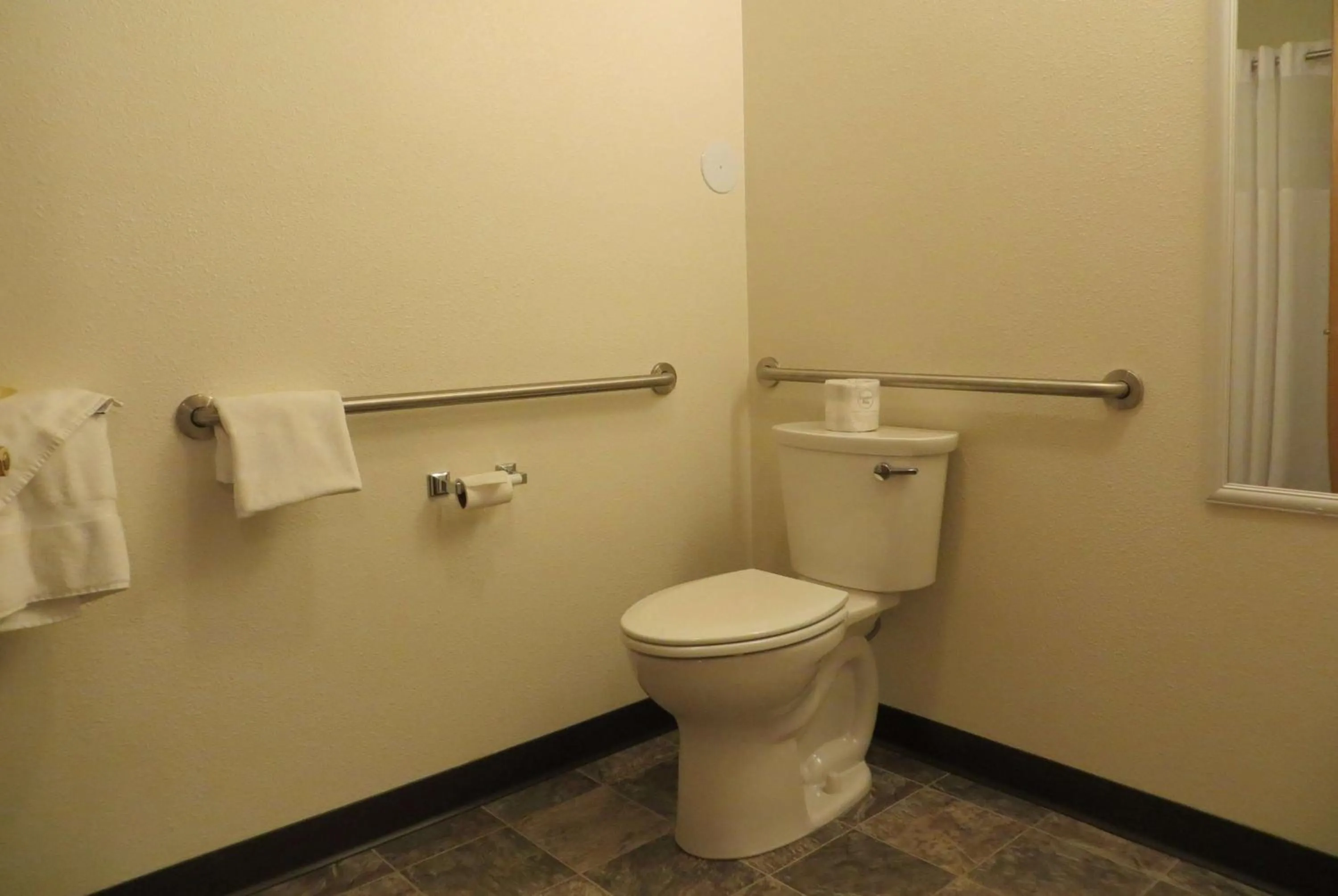 Photo of the whole room in Days Inn by Wyndham Alamosa