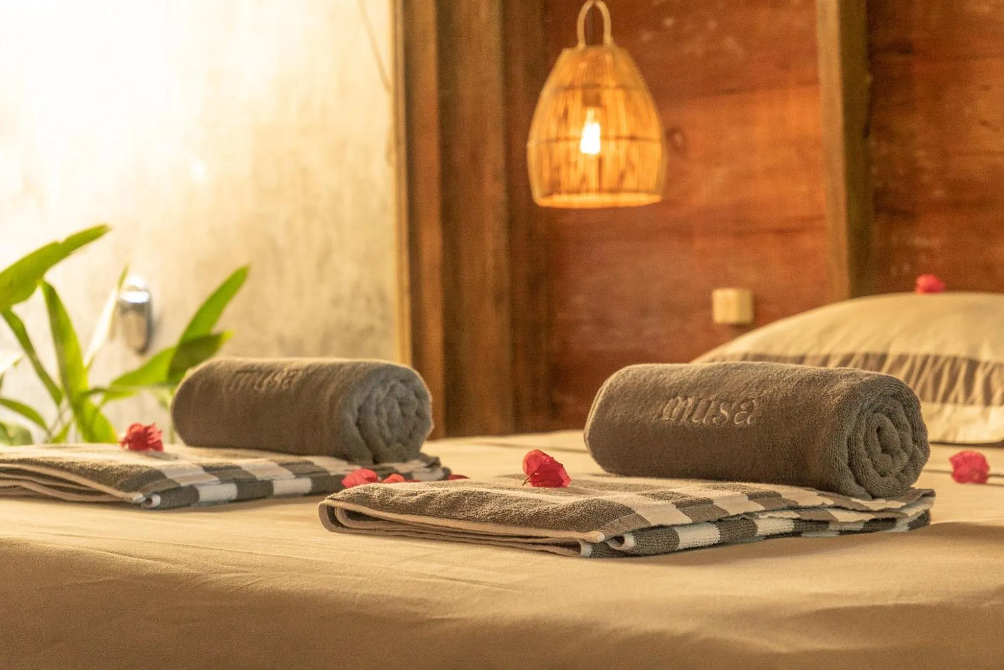 Bed in Musa Villas and Bungalows Gili Air