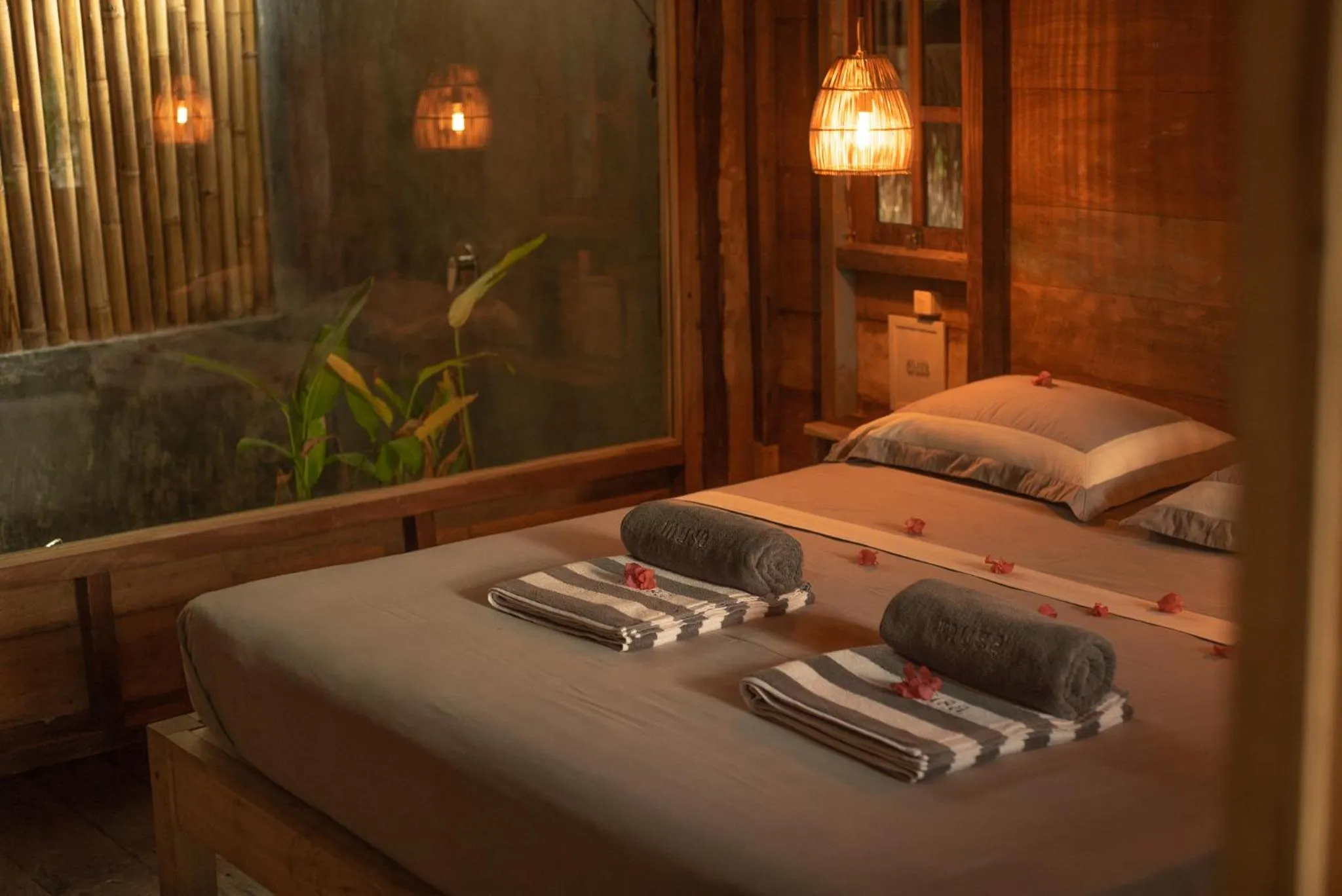 Bed in Musa Villas and Bungalows Gili Air