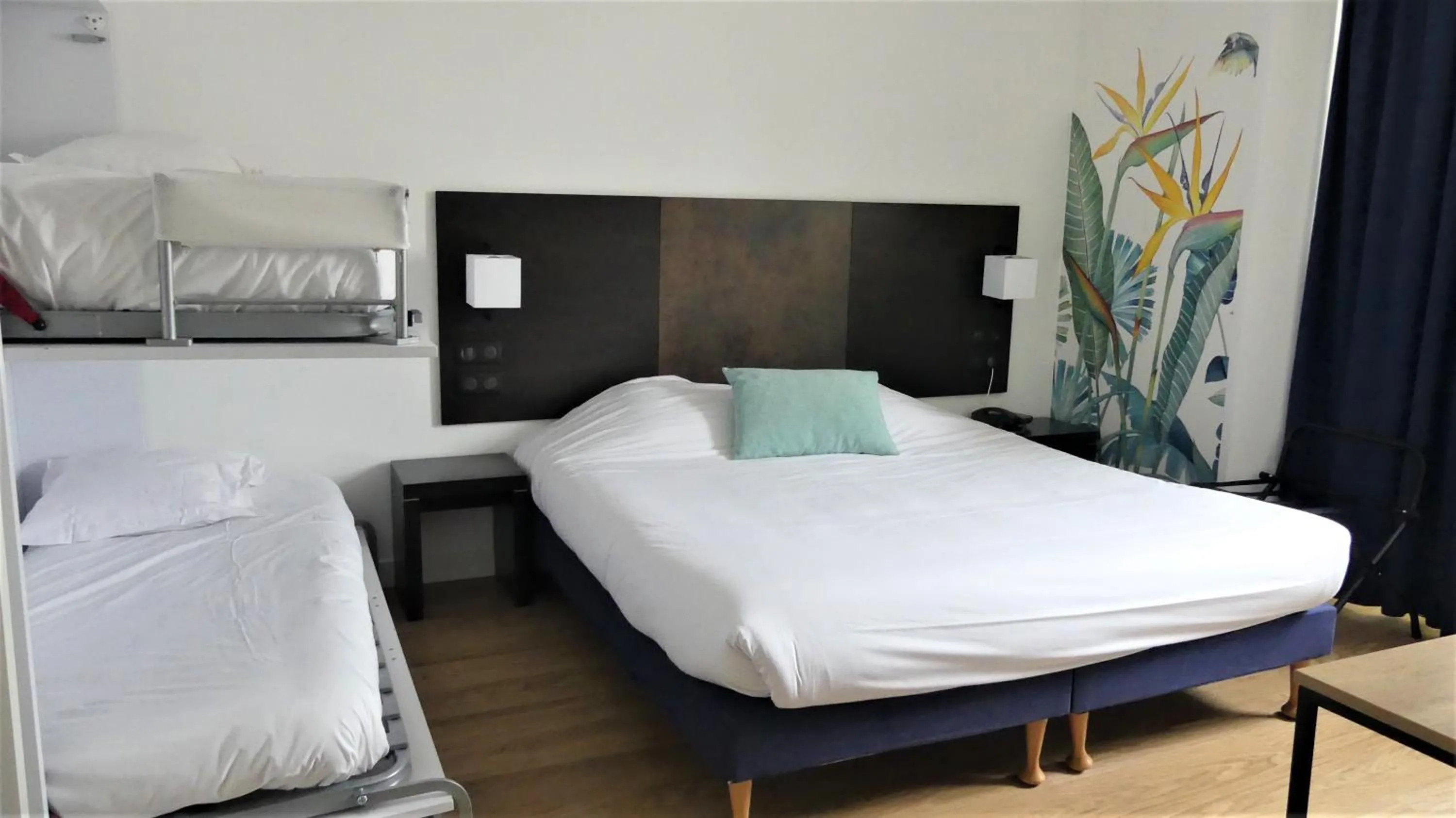 Bedroom, Bed in Hotel Abbaye du Golf de Lésigny