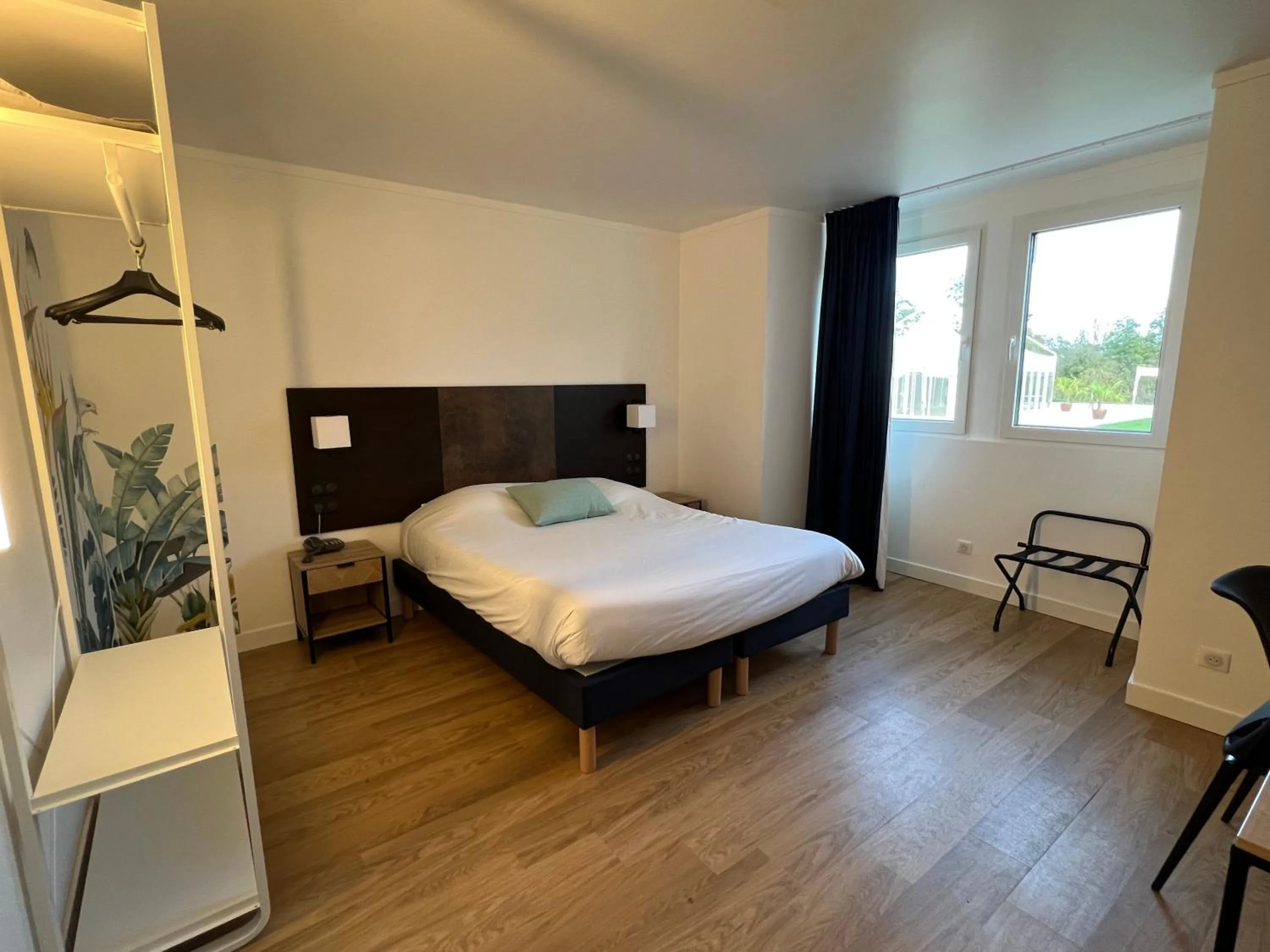 Bedroom, Bed in Hotel Abbaye du Golf de Lésigny