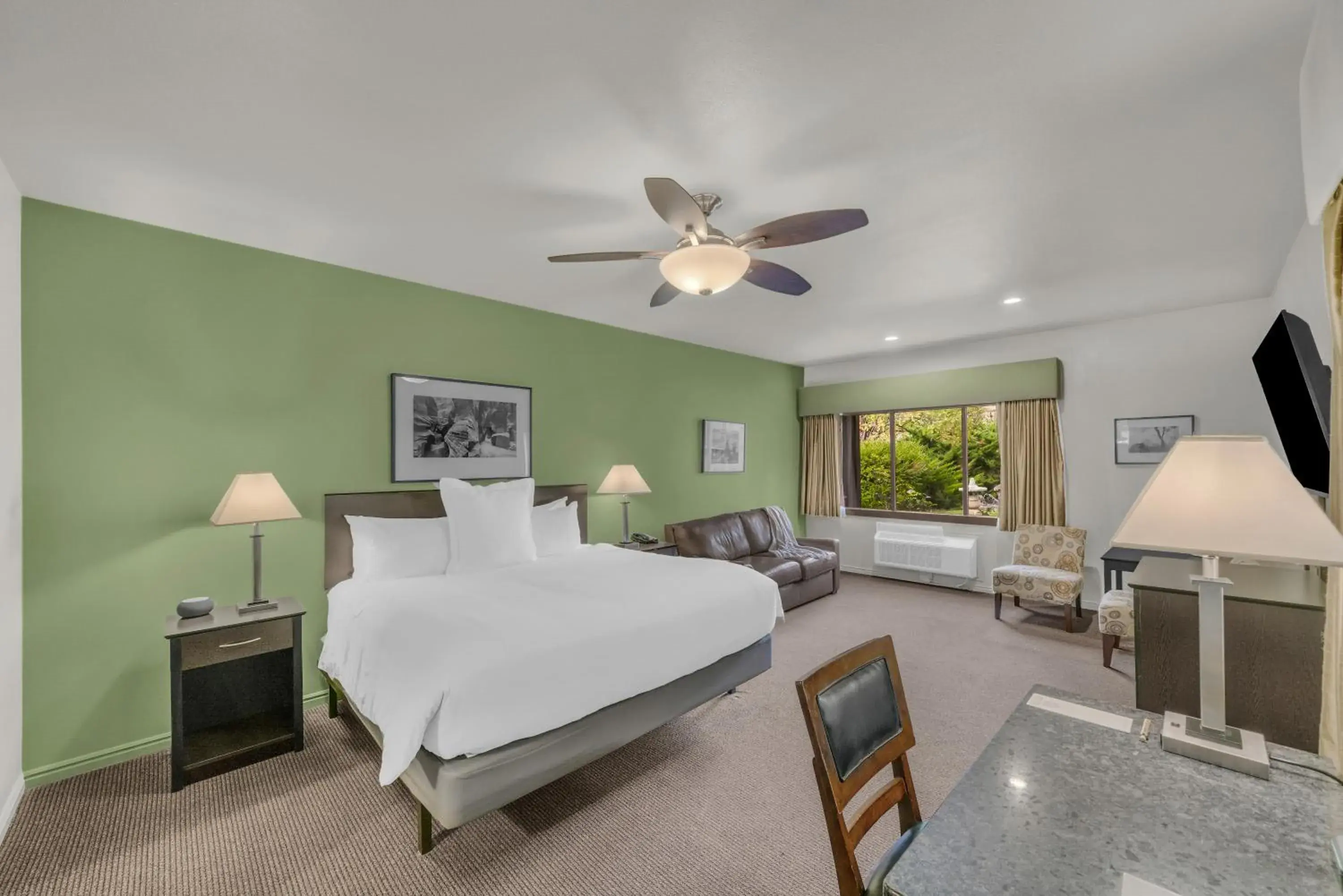 King Studio with Sofa Bed in Flanigan`s Resort and Spa King Studio with Sofa Bed in Flanigan`s Resort and Spa