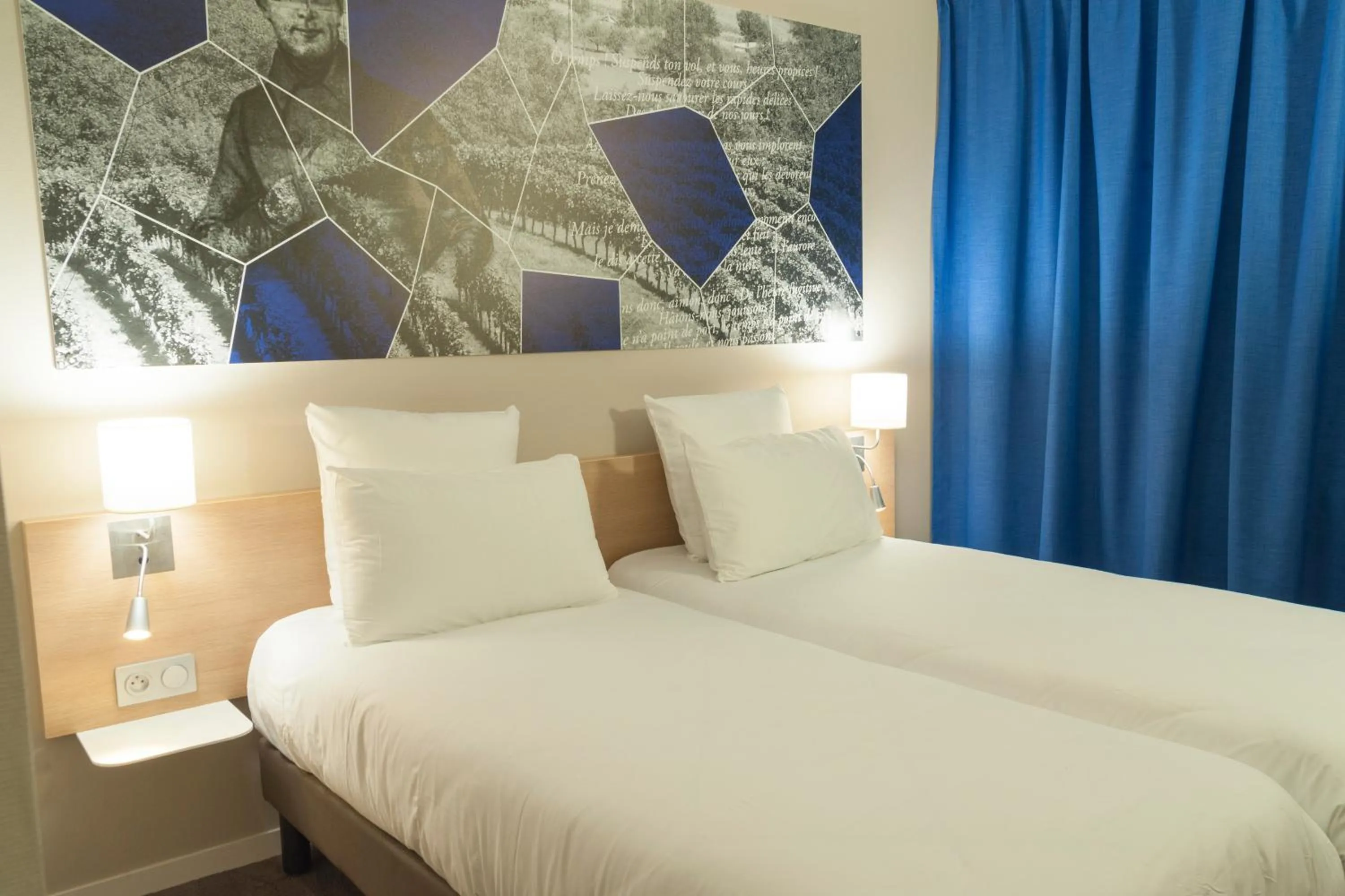 Bedroom, Bed in Brit Hotel Mâcon Centre Gare