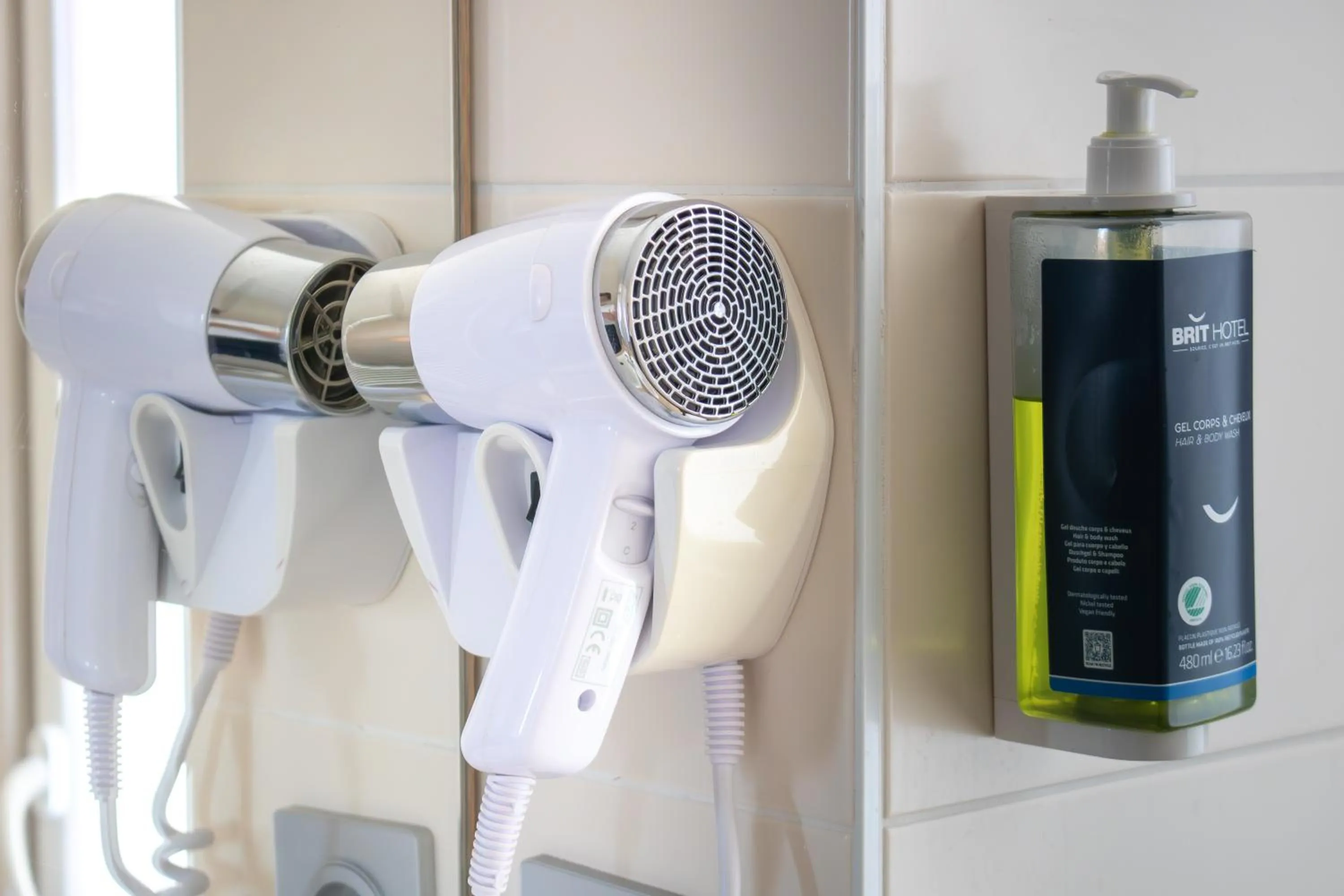 Bathroom in Brit Hotel Mâcon Centre Gare