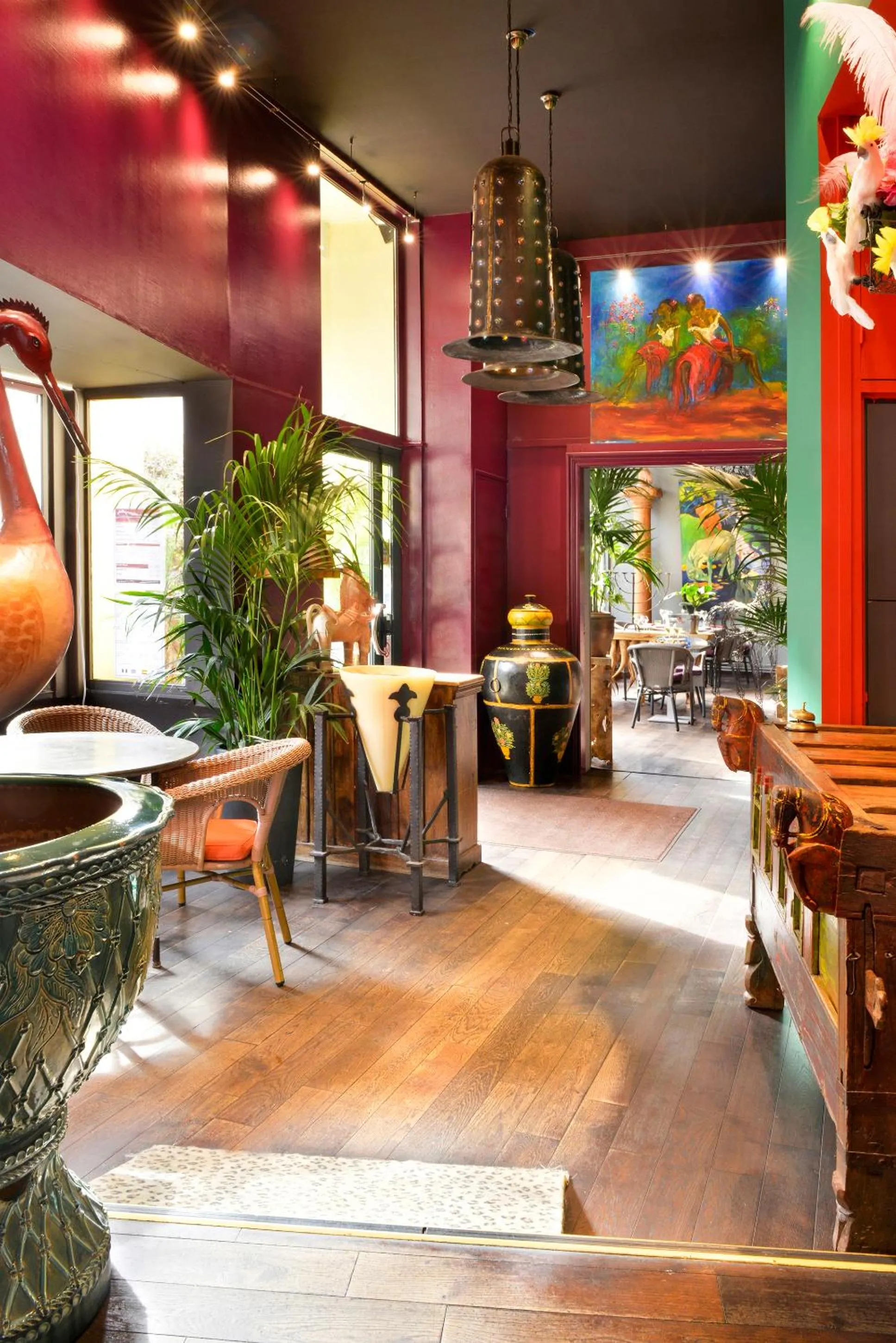 Seating area in Logis Hôtels Le Saint Georges