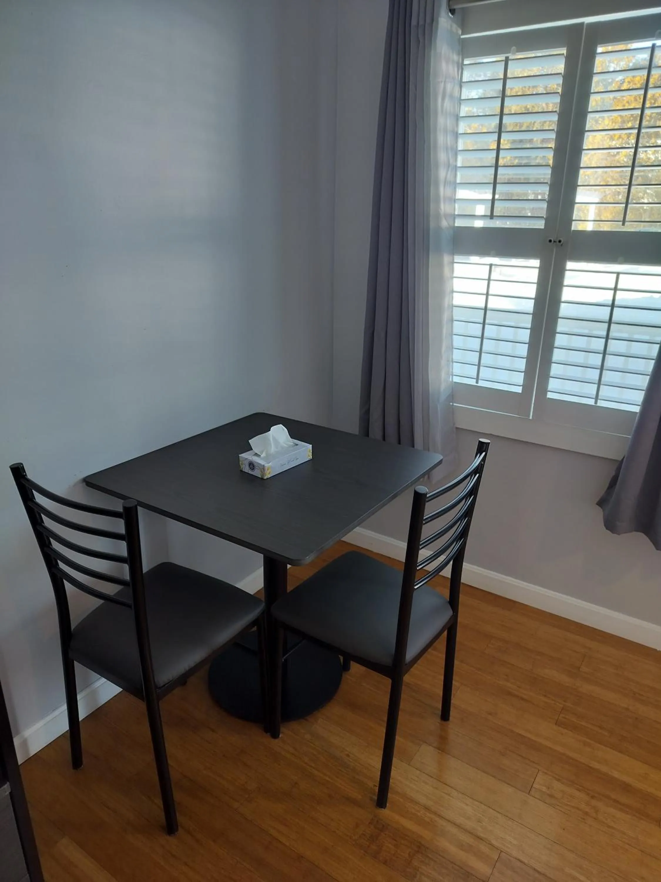 Seating area in Hamilton Village Inn