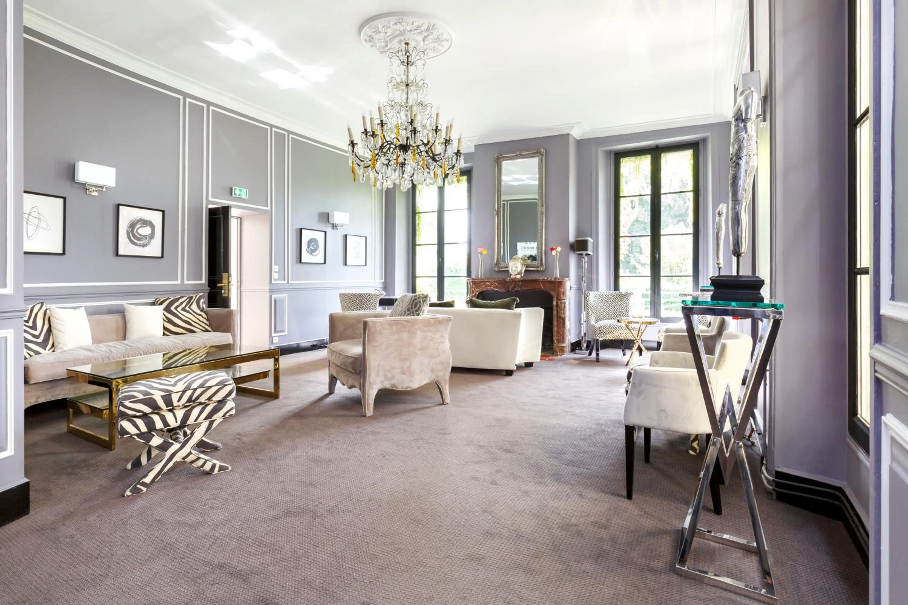 Lounge or bar in Château de Sancy