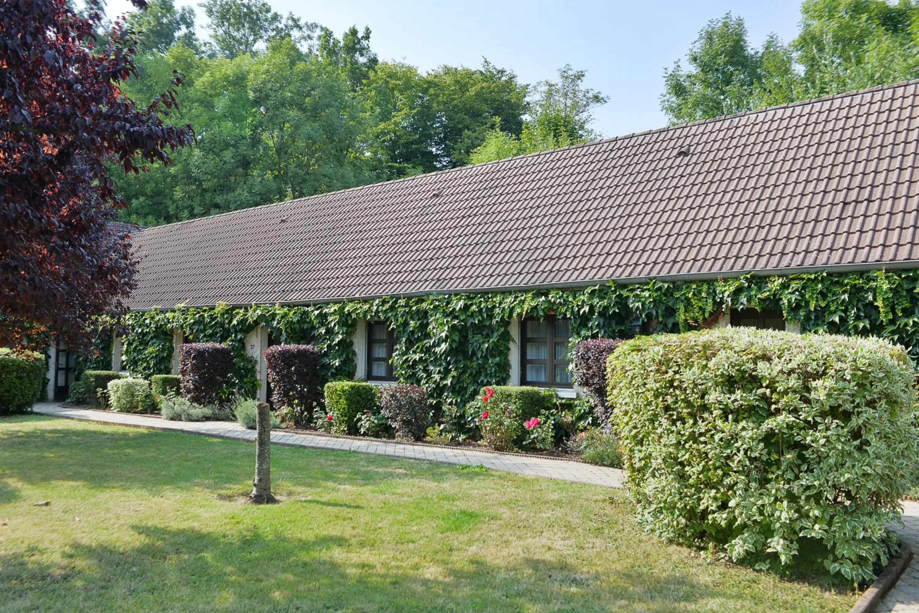 Facade/entrance in Château de Sancy