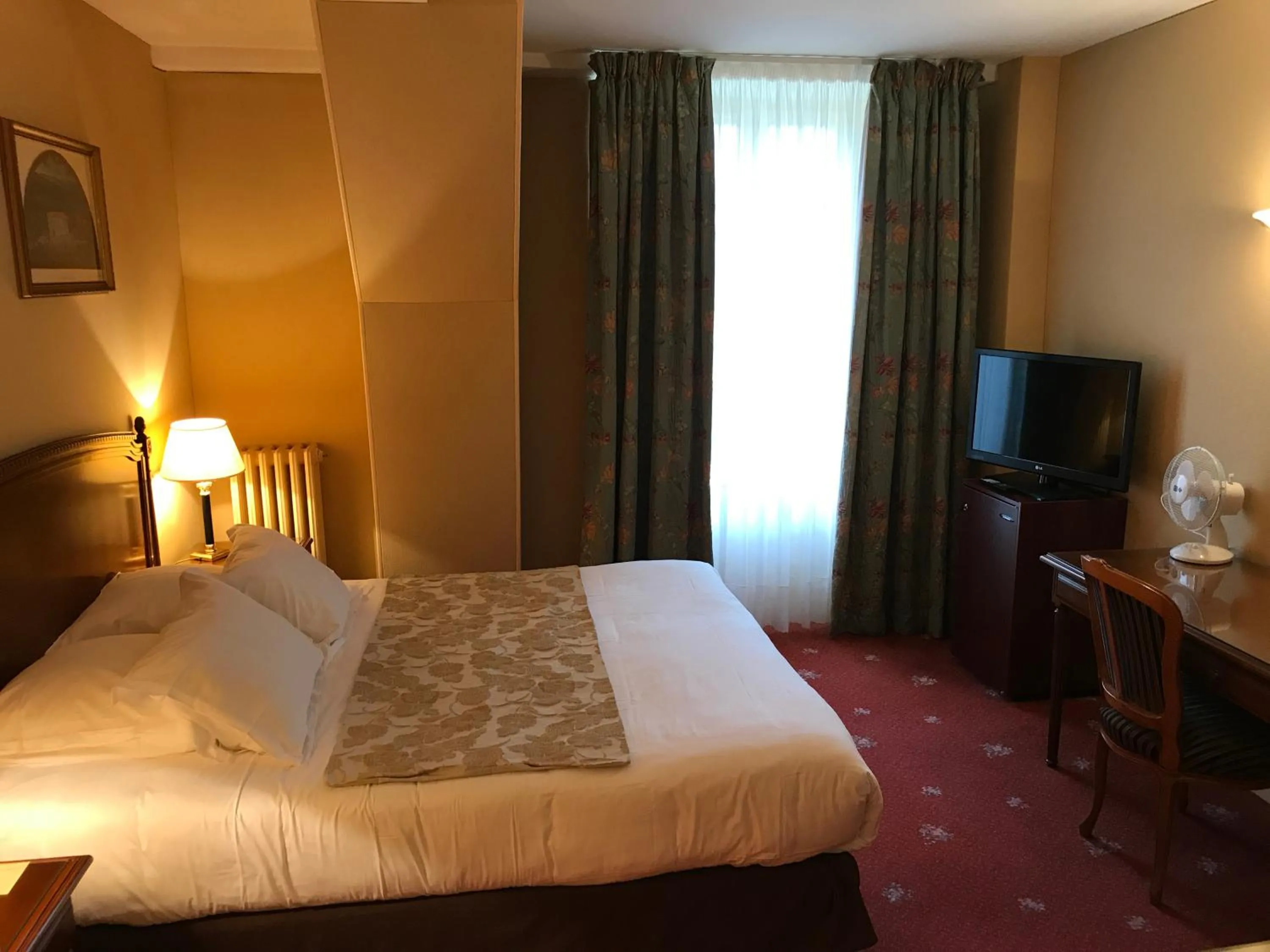 Bed in Château de Sancy