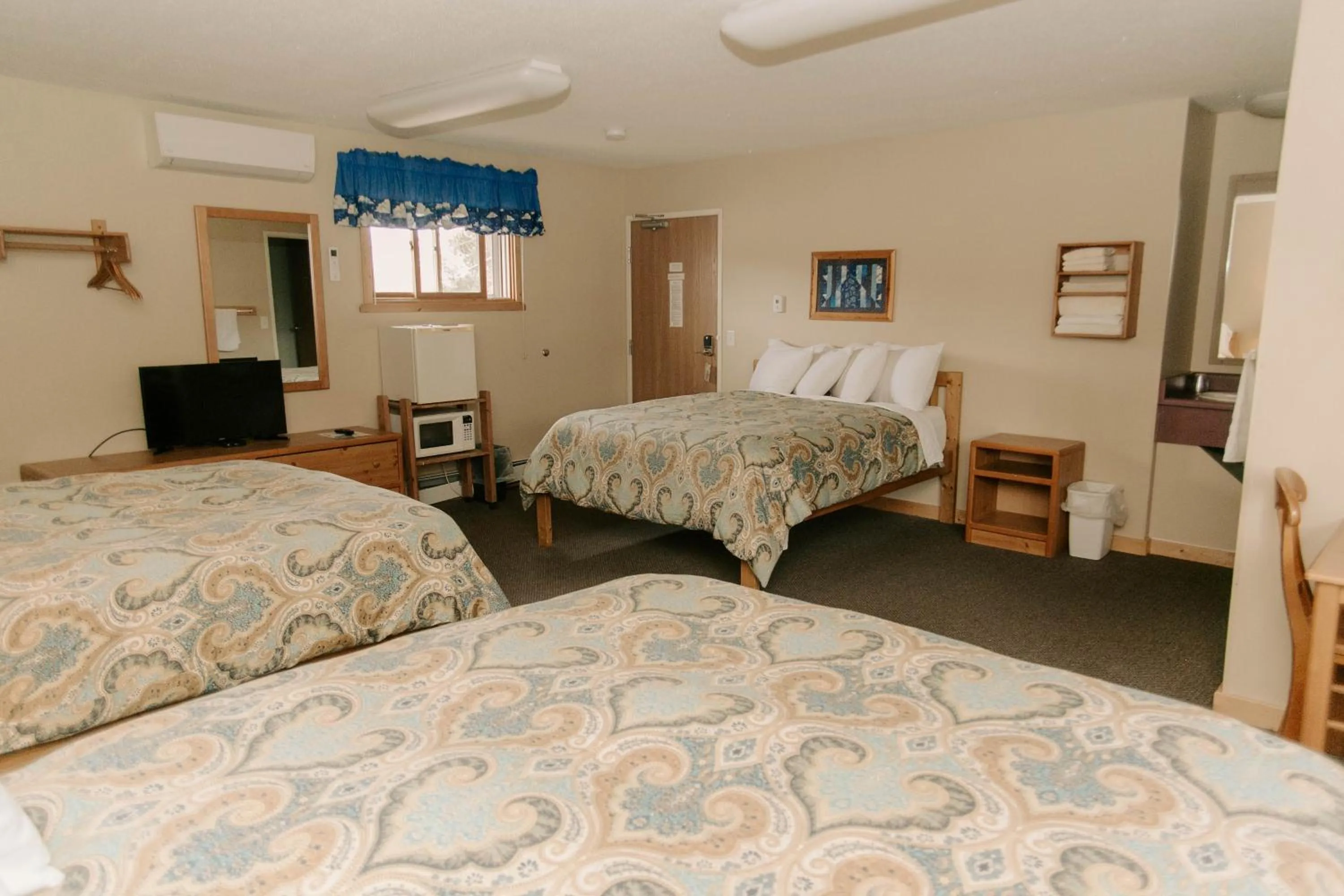 Bed in Adventure Inn