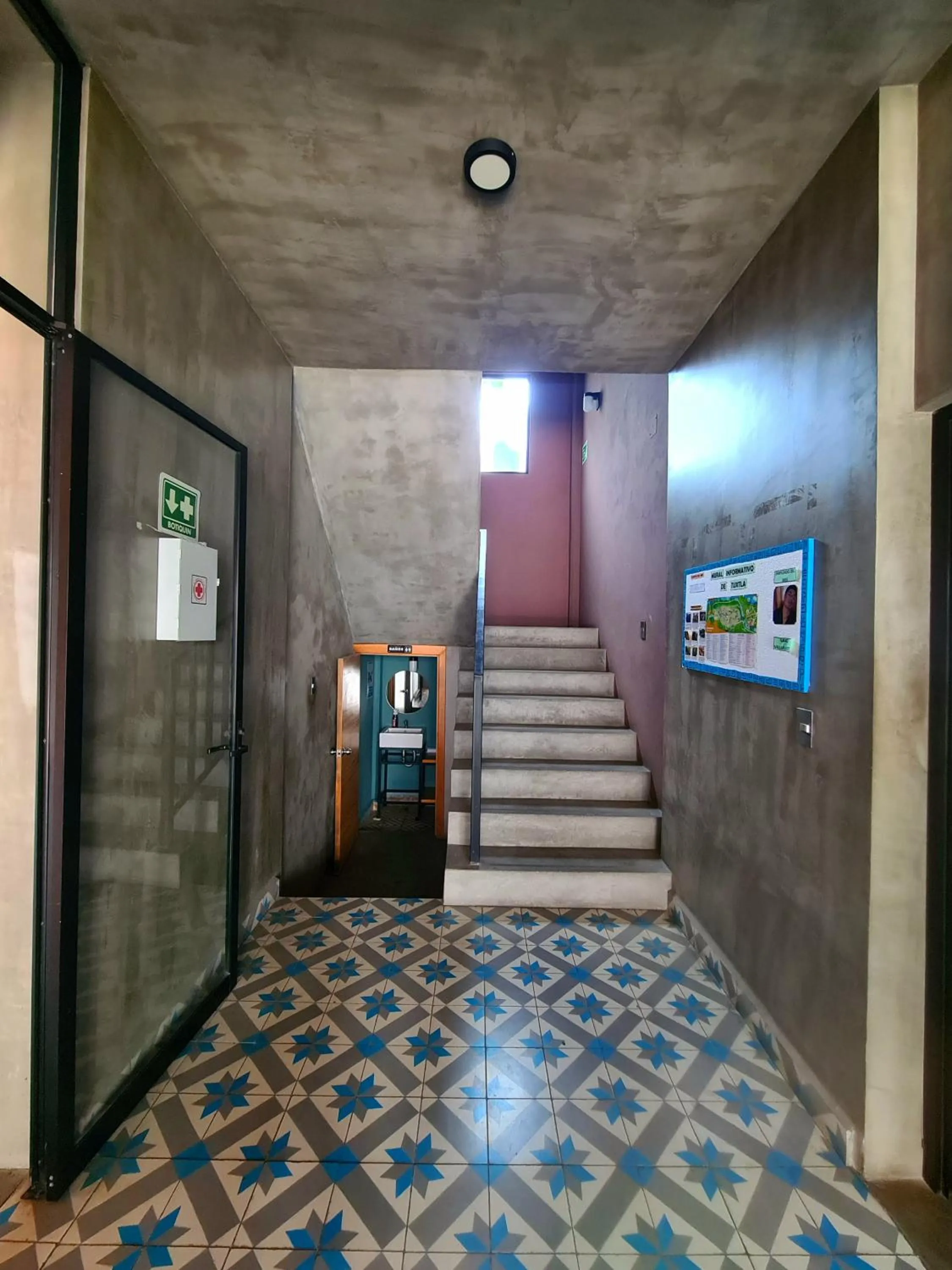 Property logo or sign in Hotel Momotus Tuxtla