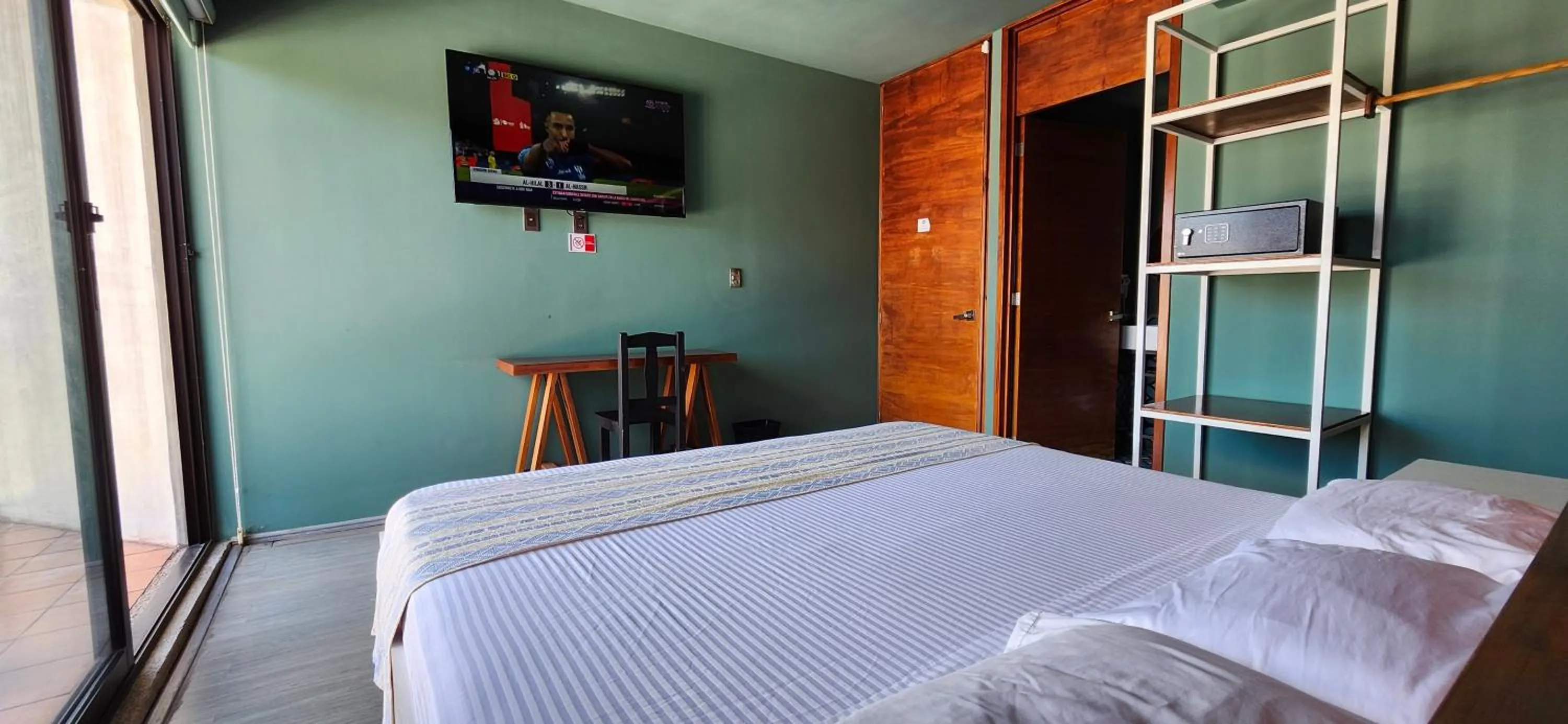TV and multimedia, Bed in Hotel Momotus Tuxtla, en el centro - Acceso autónomo