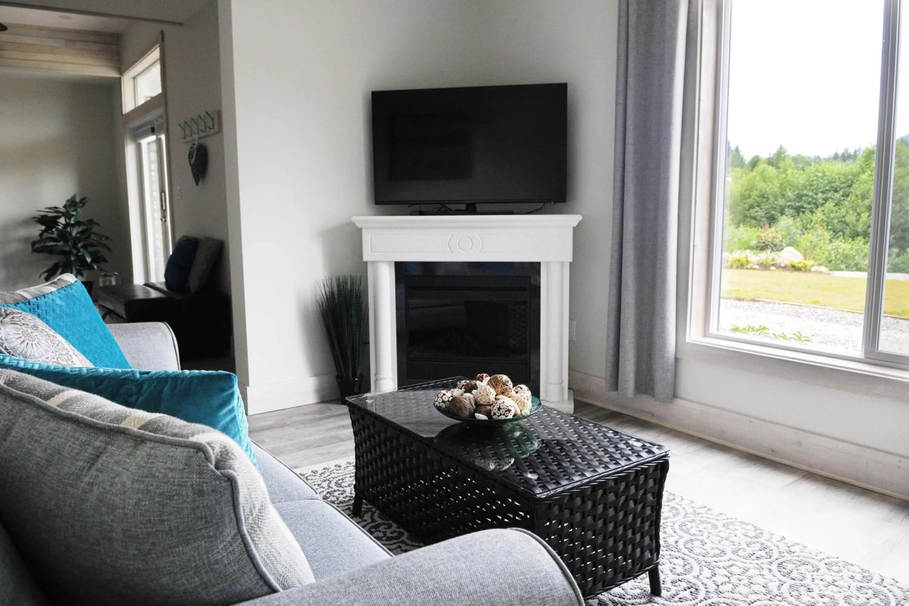 Living room in Valley View