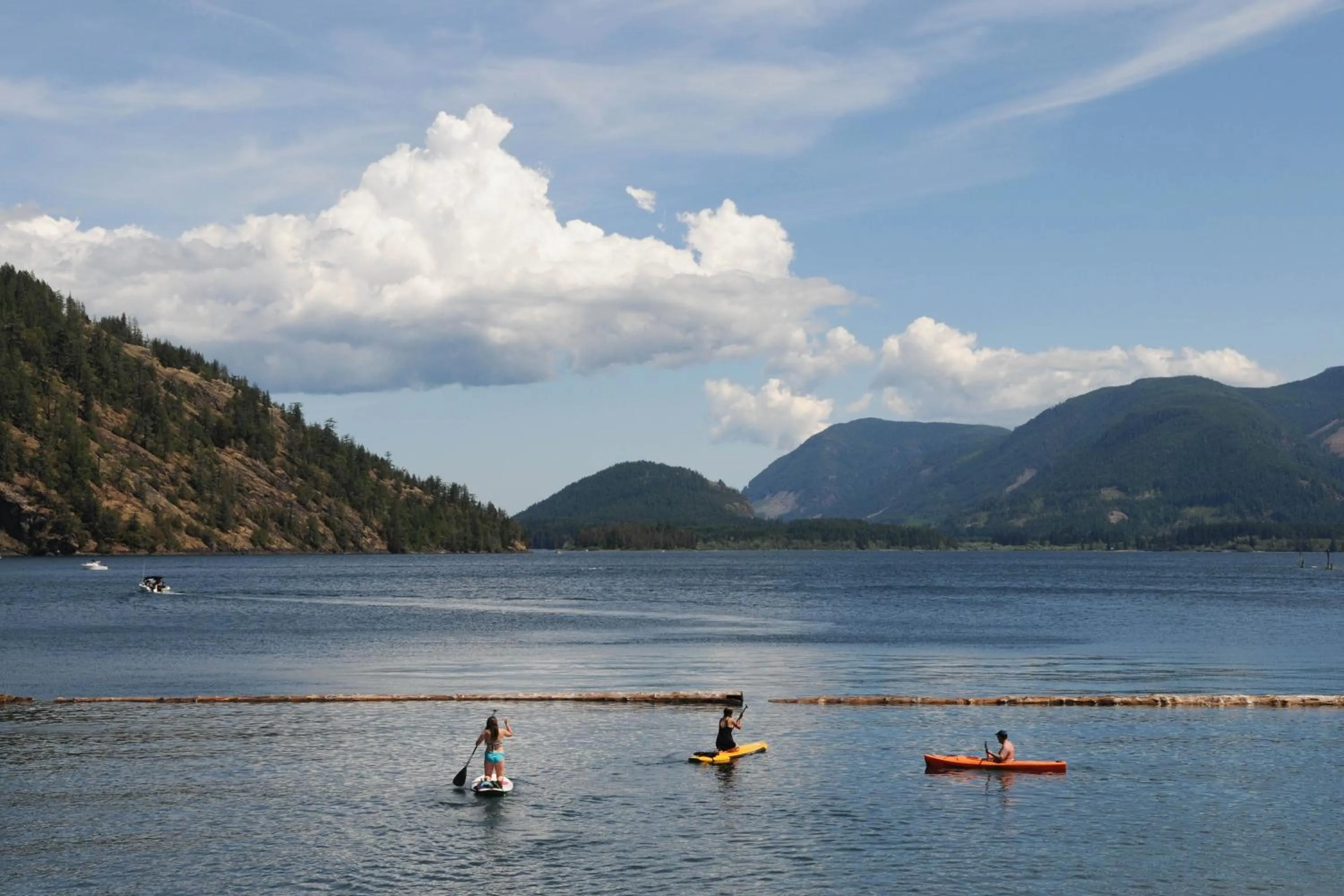 People in Valley View