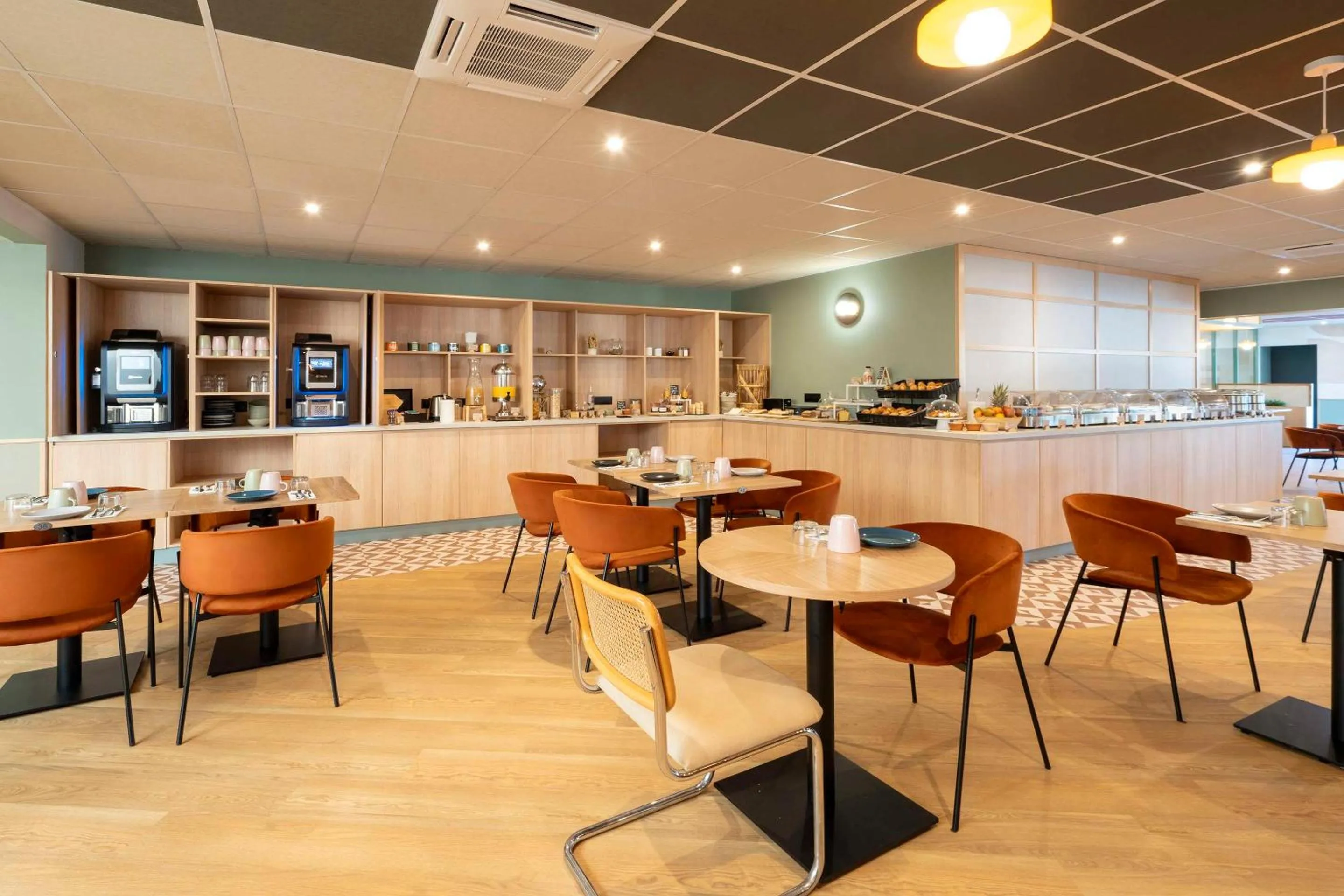 Breakfast in Sure Hotel by Best Western Caen Memorial