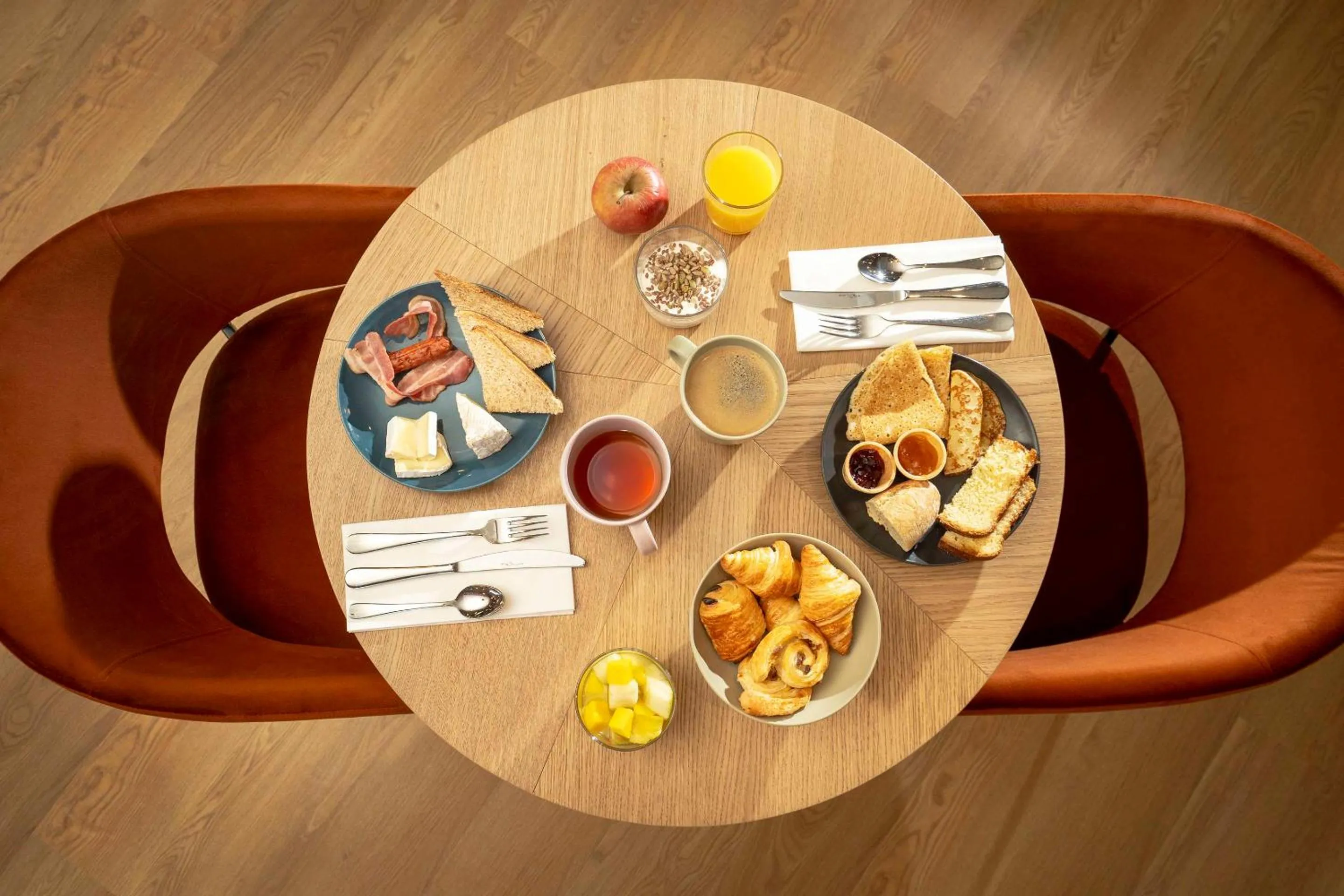 Breakfast in Sure Hotel by Best Western Caen Memorial