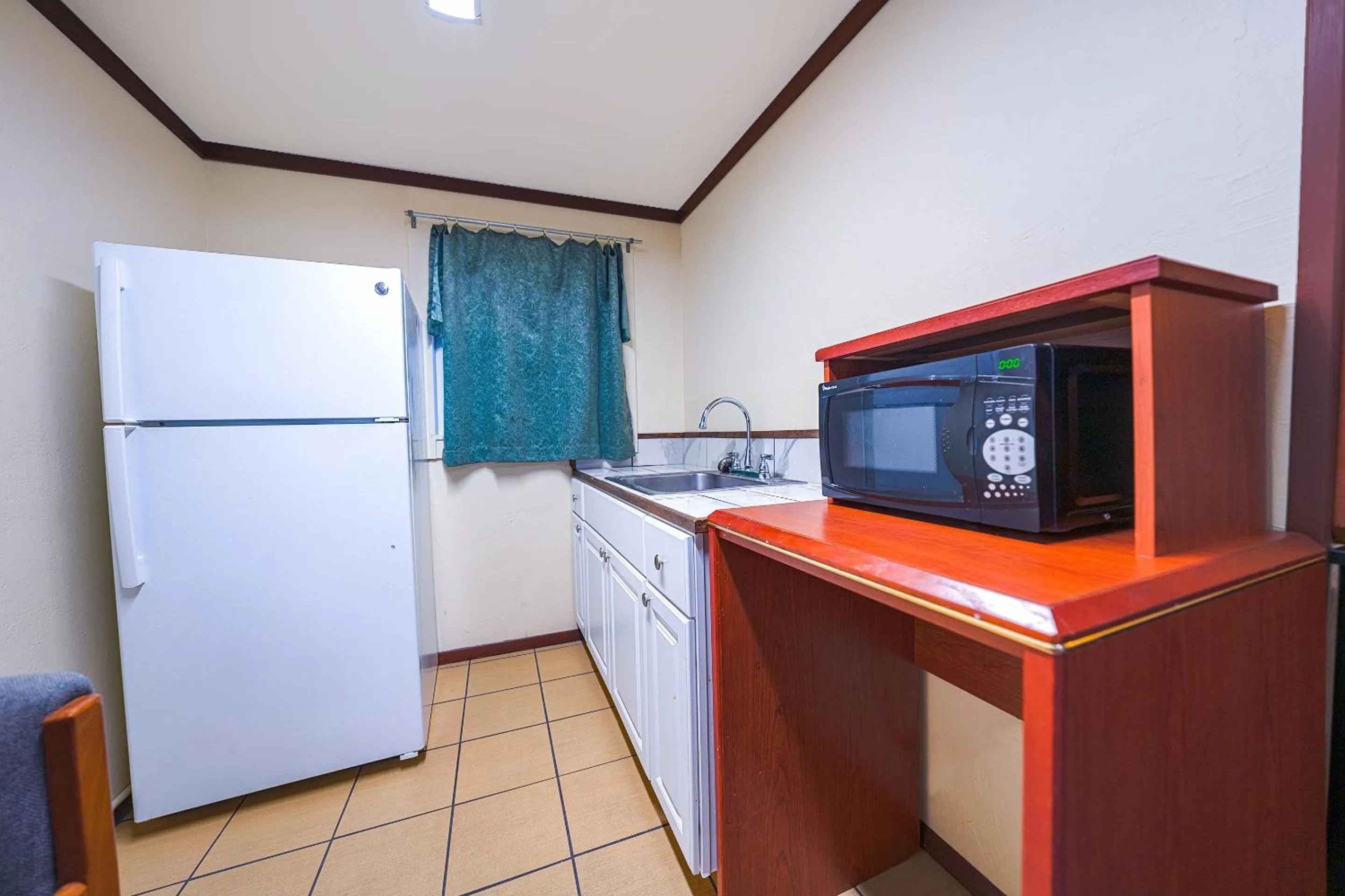 Bedroom in OYO Hotel Portland OR near Airport