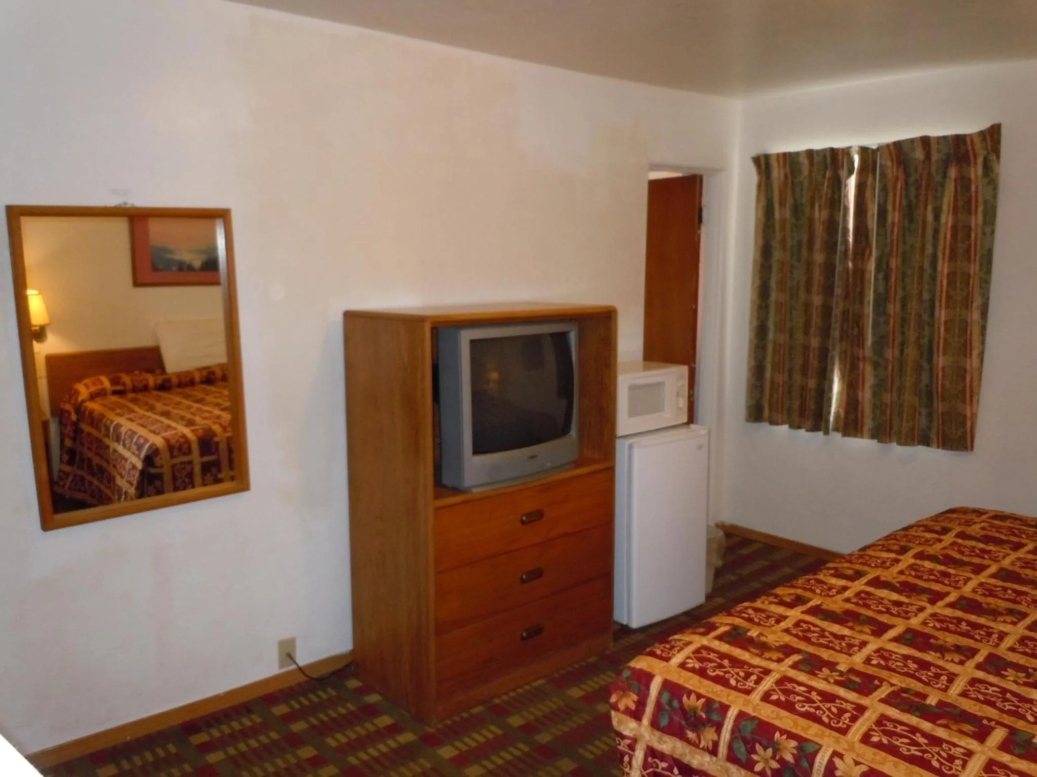 TV and multimedia, Bed in Value Inn