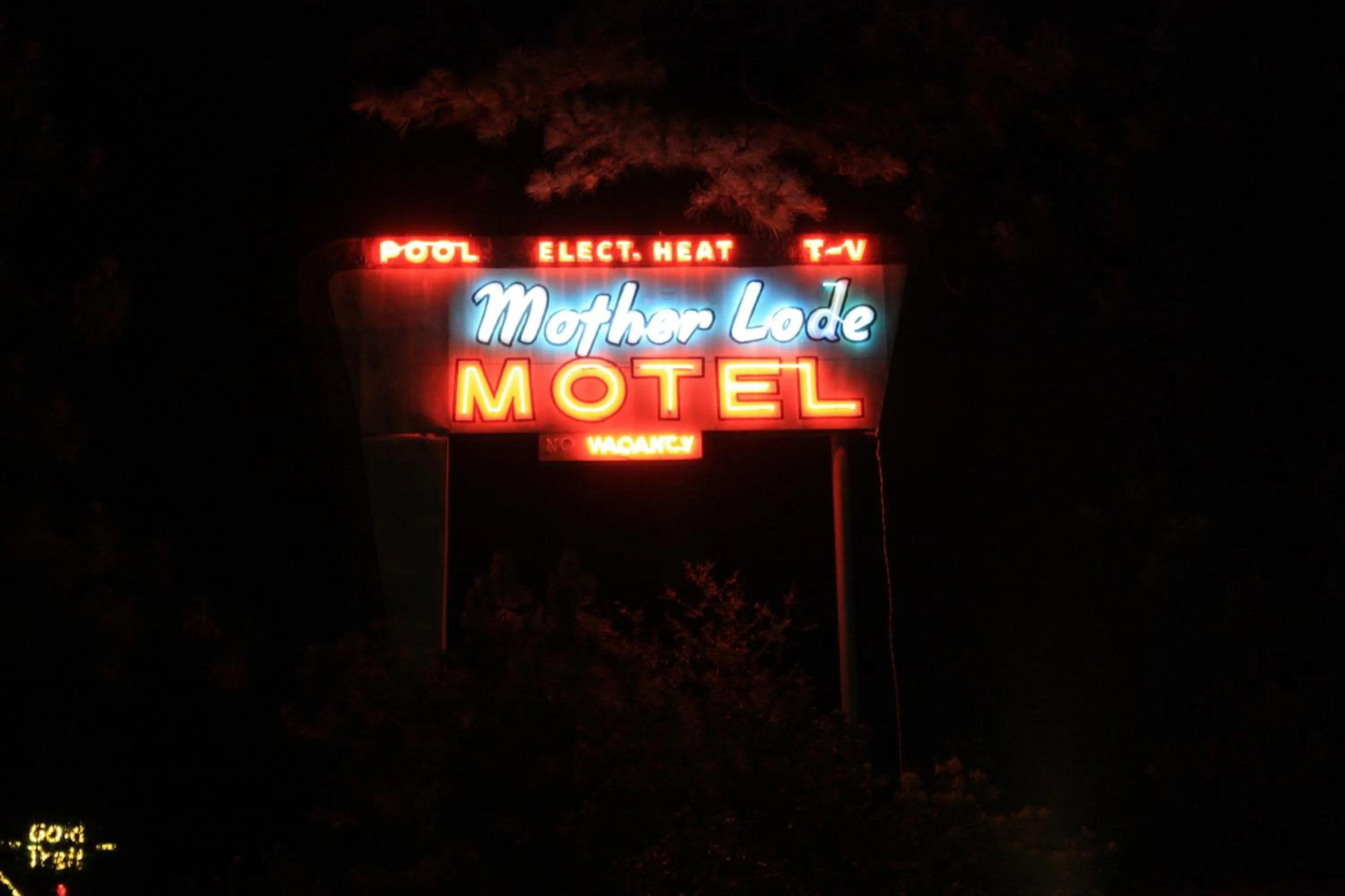 Night in Mother Lode Motel