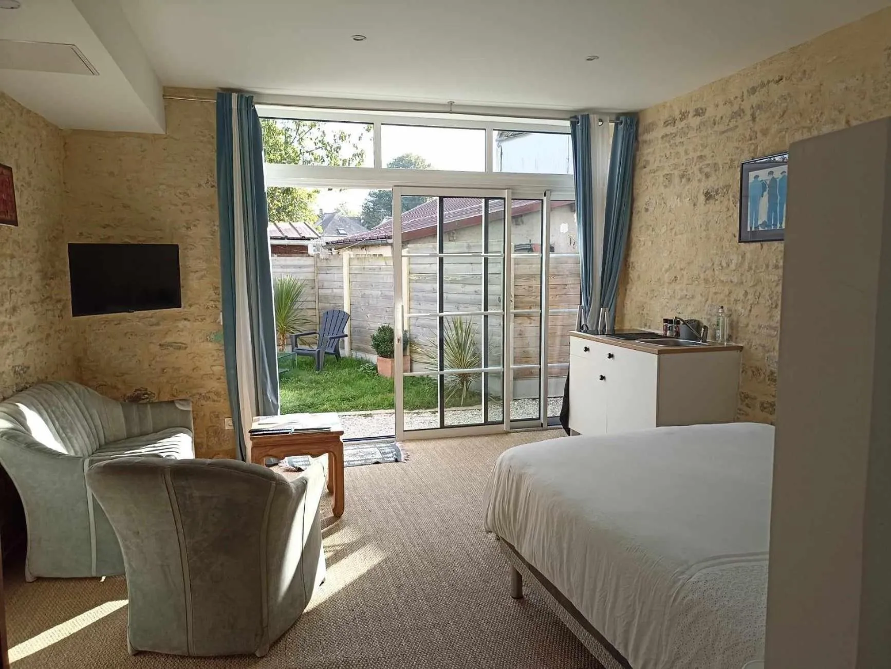 Bed in Villa kahlo Omaha Beach