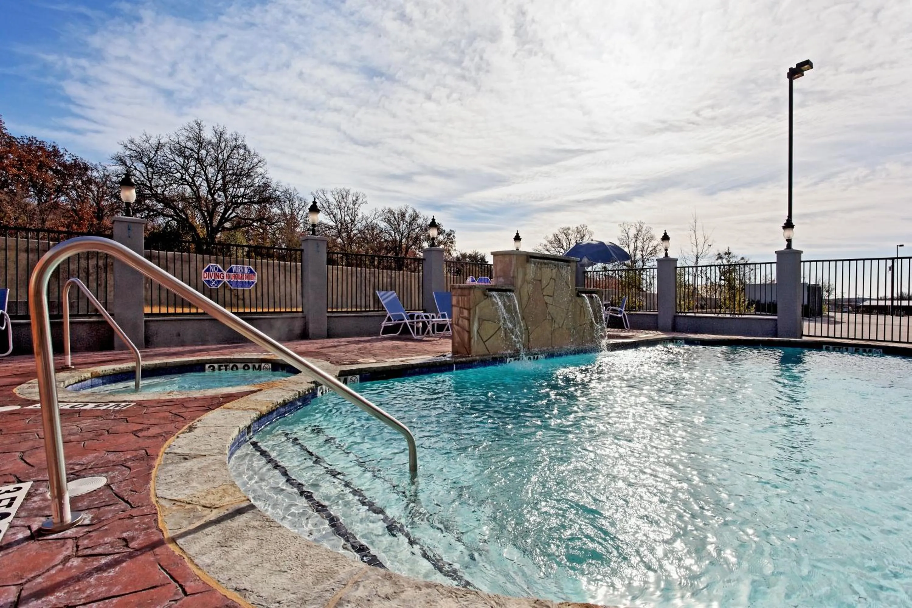 Swimming pool in Holiday Inn Express & Suites Graham by IHG