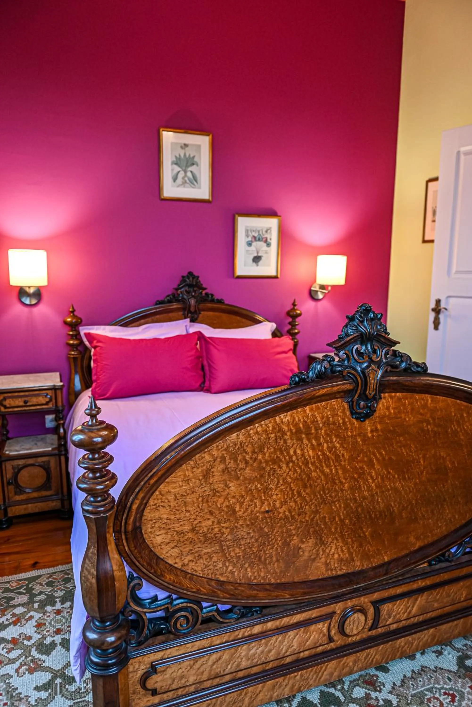 One-Bedroom Suite - single occupancy in Vintage Balcony Guesthouse & Suites