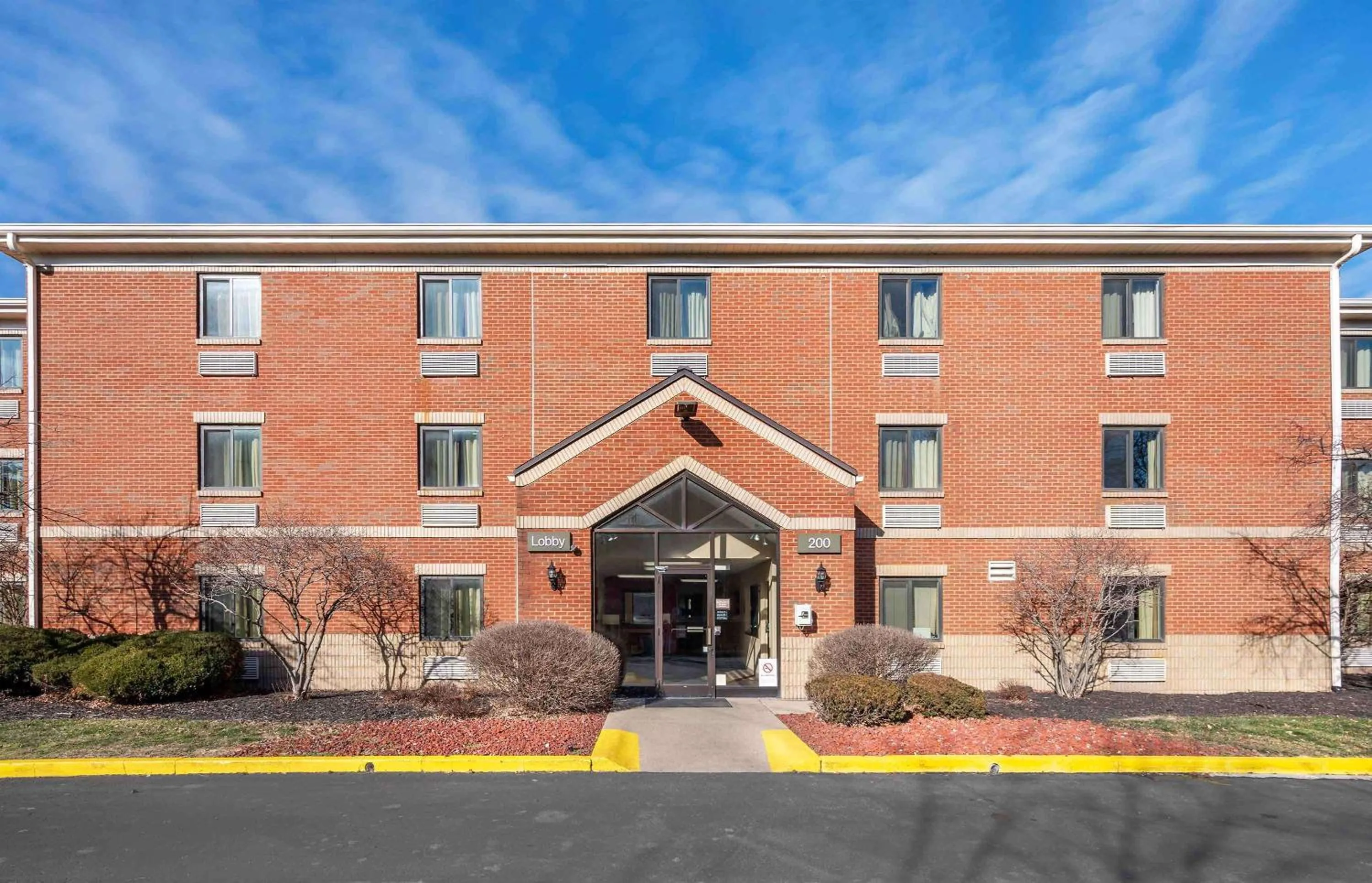 Property building in Extended Stay America Select Suites - Cincinnati - Florence - Meijer Dr