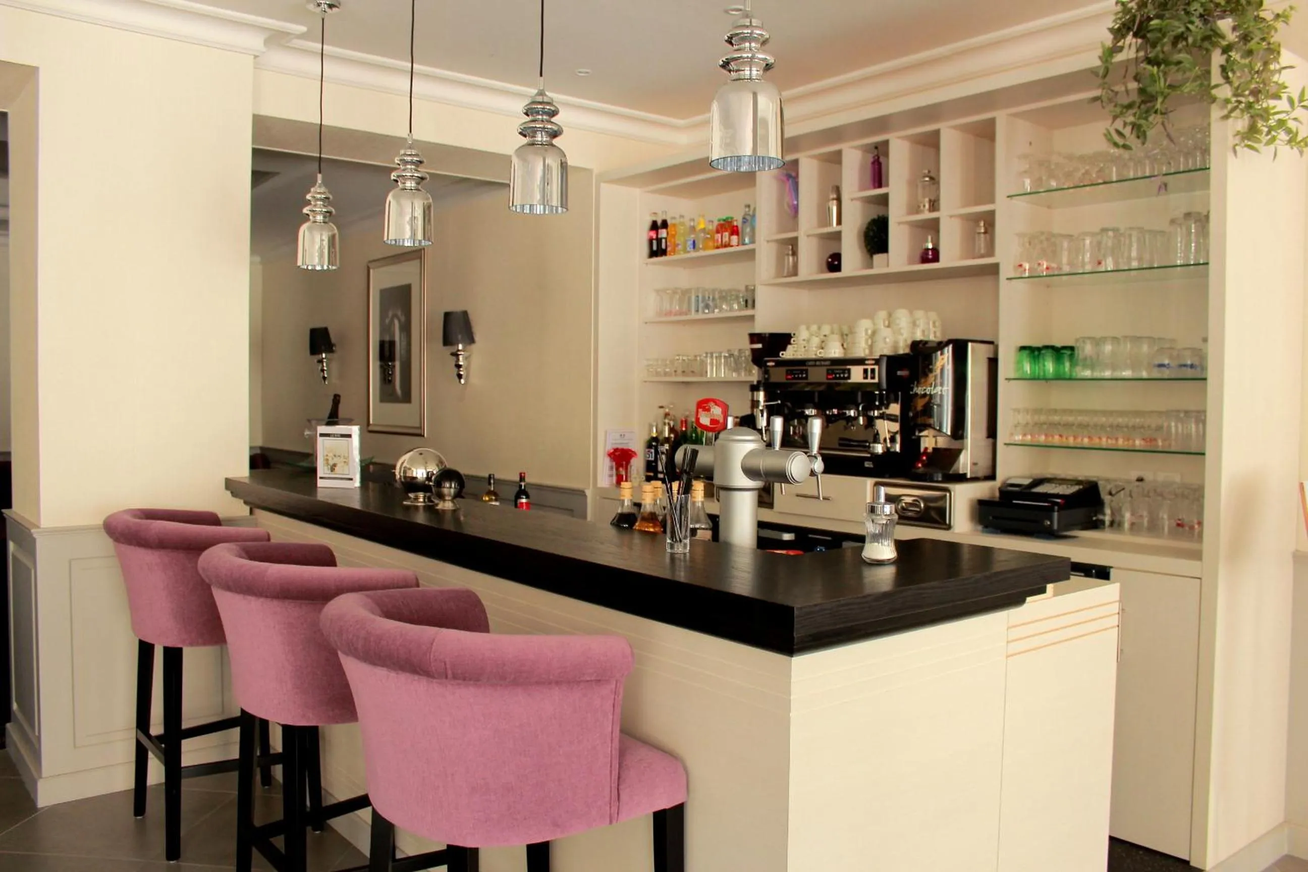 Lounge or bar in Hôtel Esplanade Eden