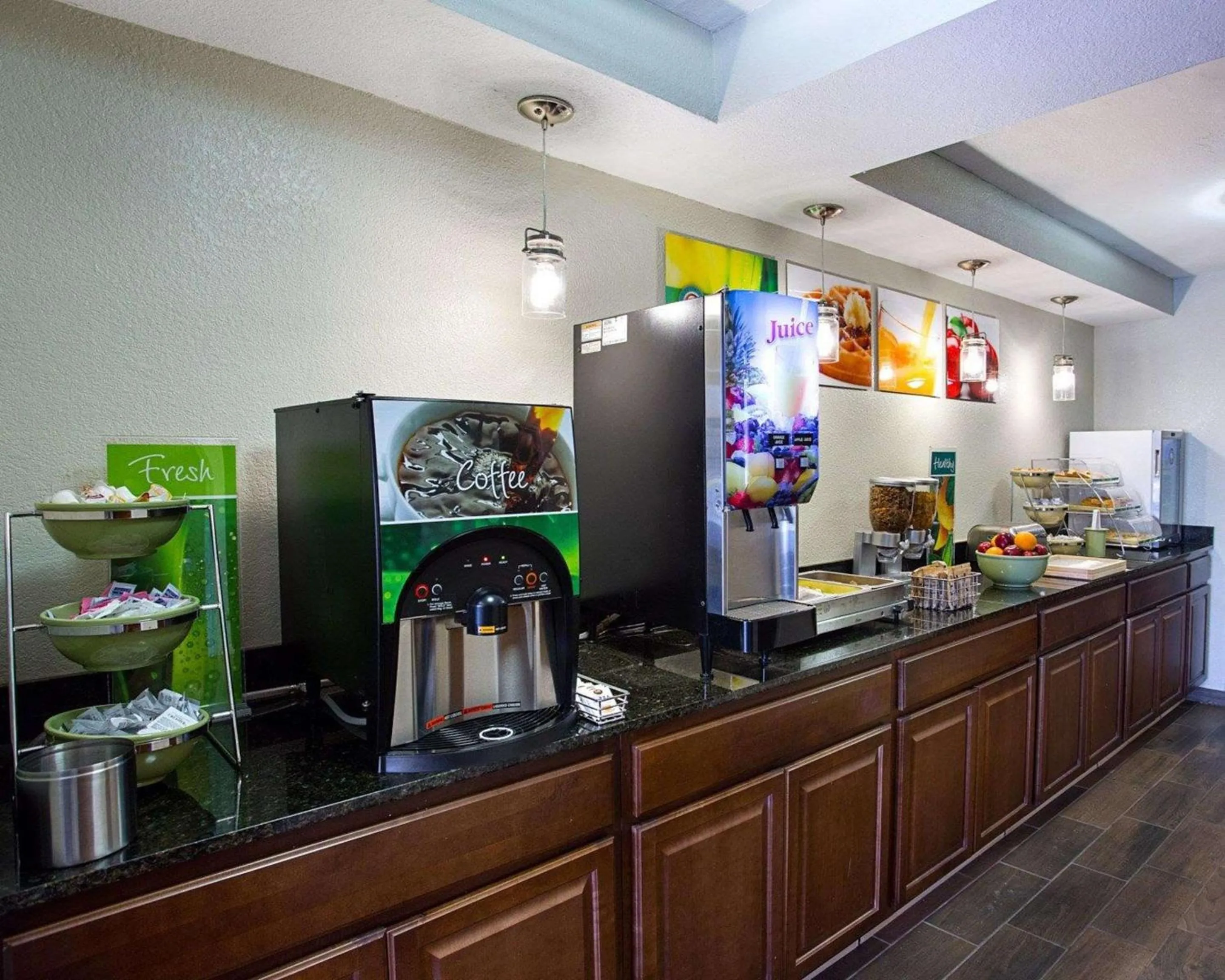 Breakfast in Quality Inn Hammond