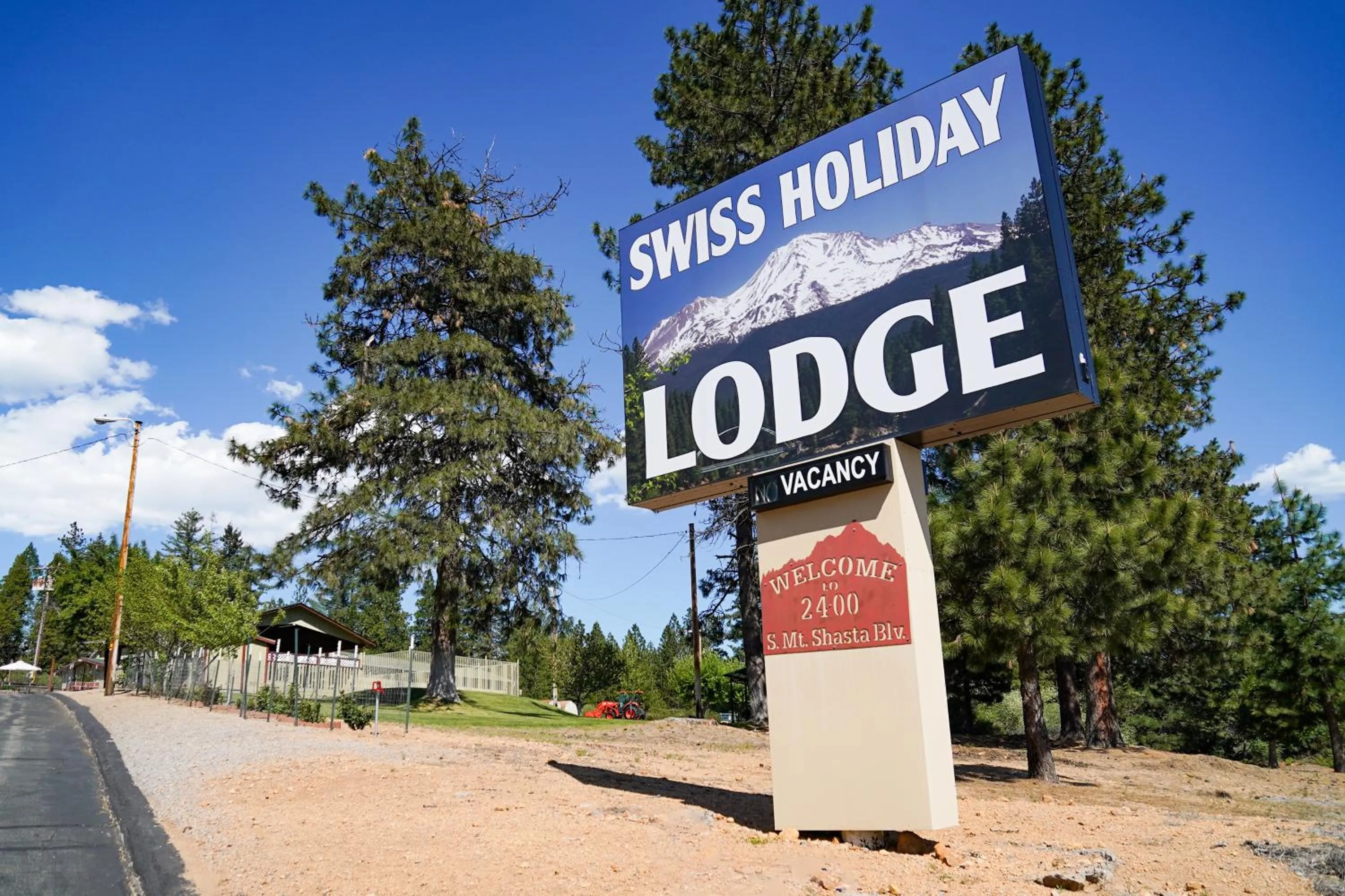 Swiss Holiday Lodge