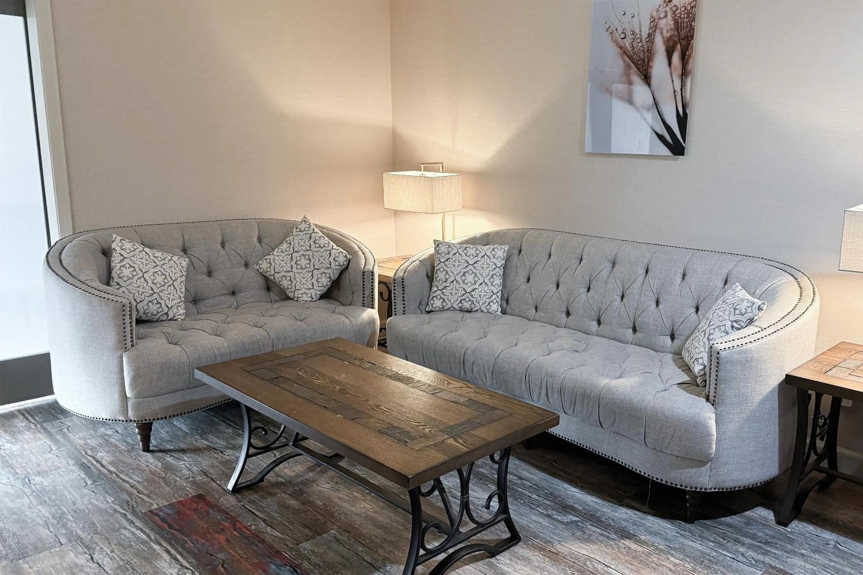 Living room in Empeiria High Sierra Hotel