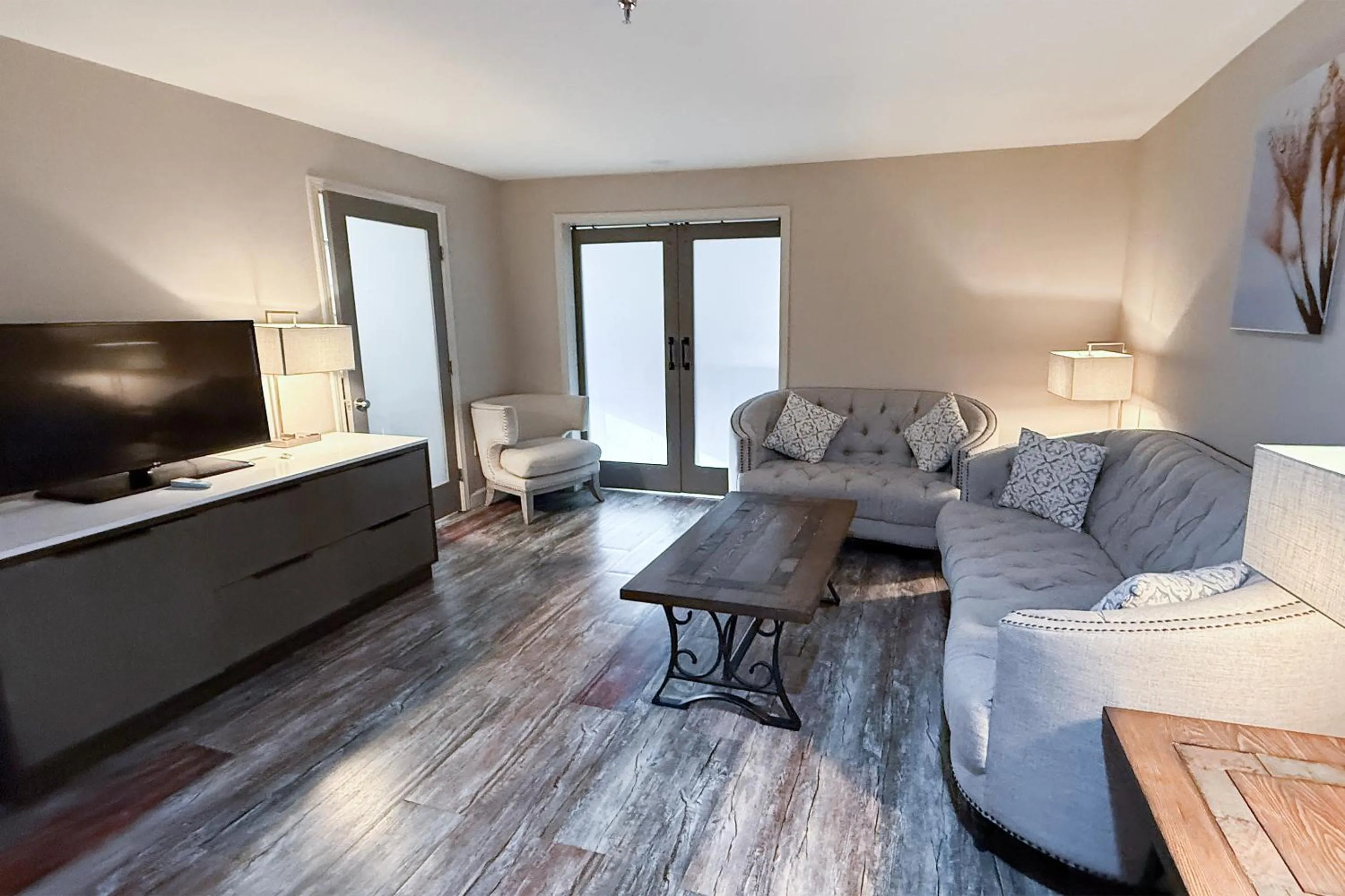 Living room in Empeiria High Sierra Hotel