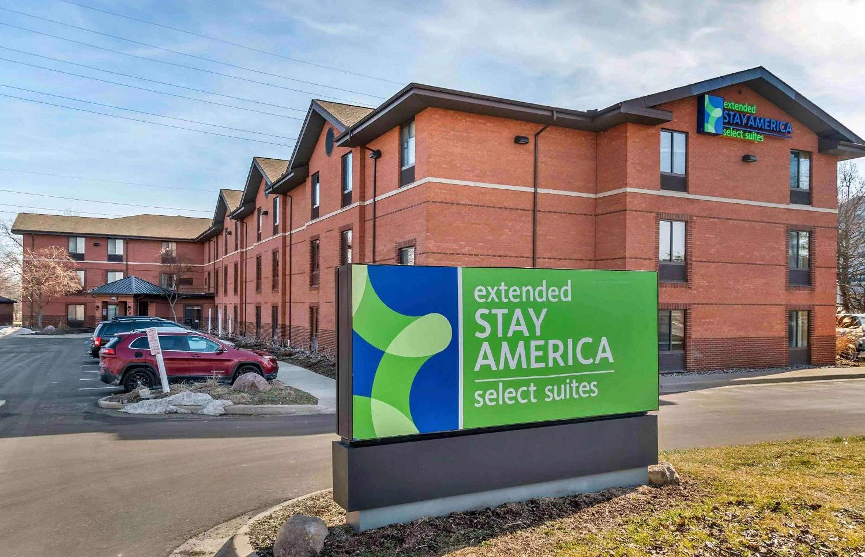 Property building in Extended Stay America Select Suites - Detroit - Ann Arbor - University South