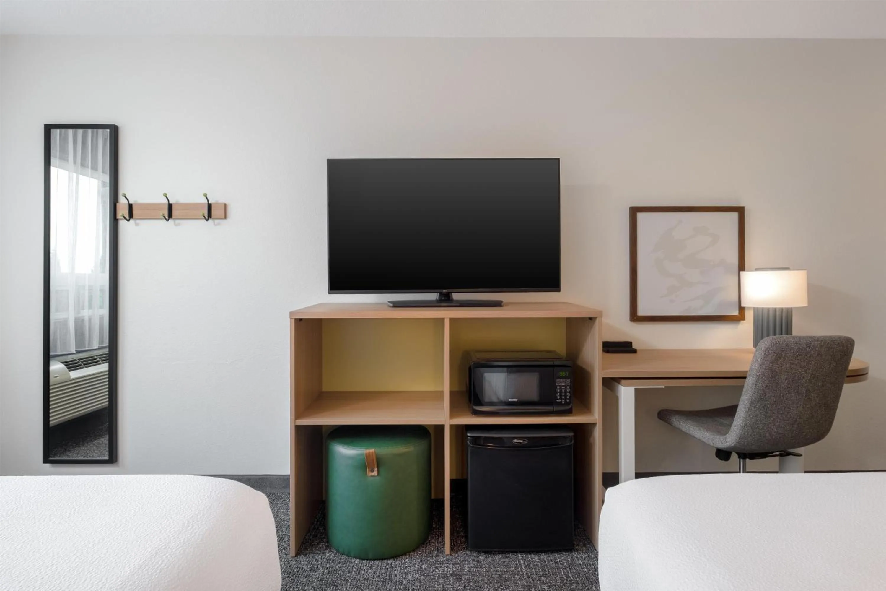 Bed in Spark by Hilton Springfield Eugene