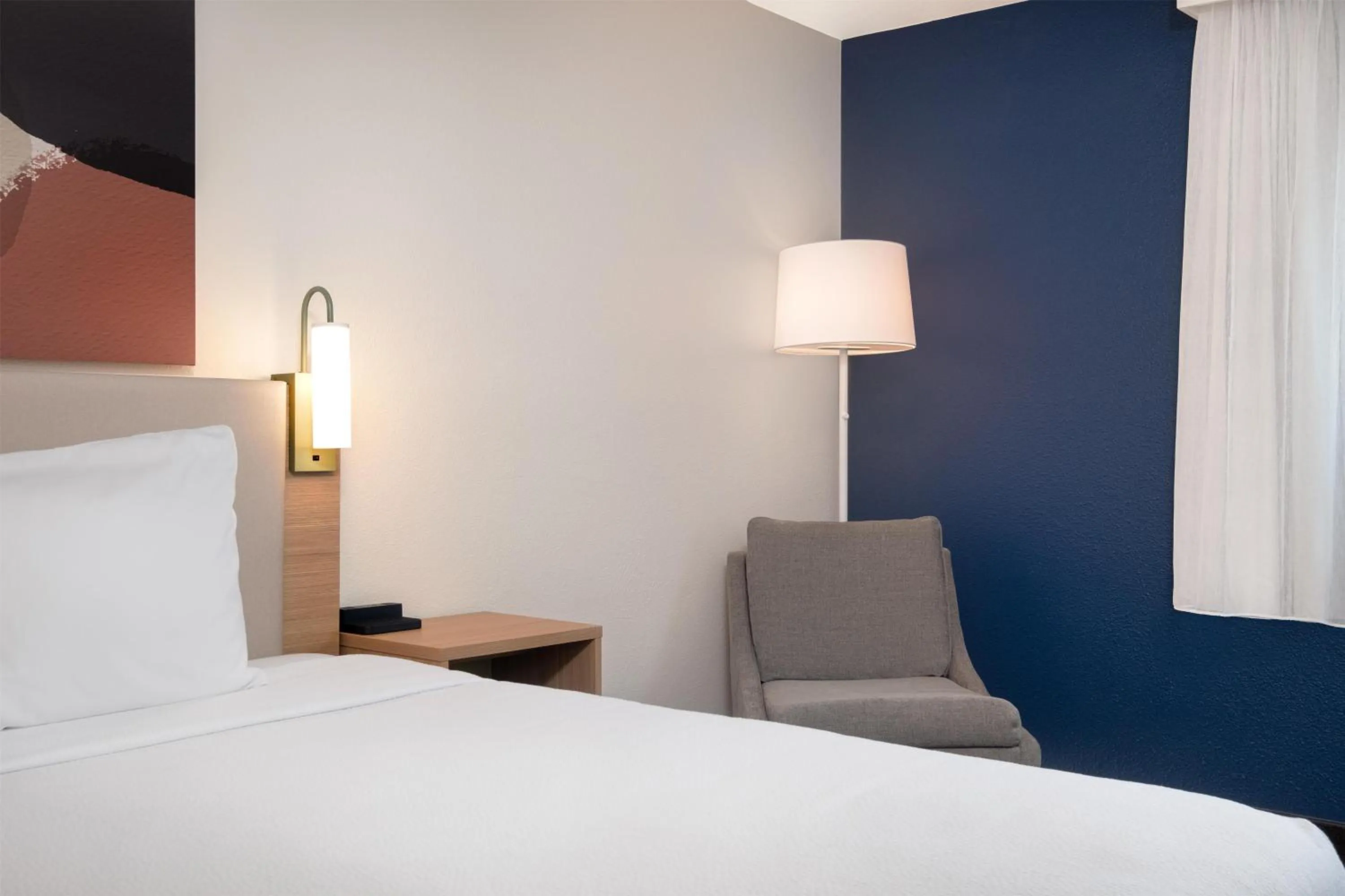 Bed in Spark by Hilton Springfield Eugene