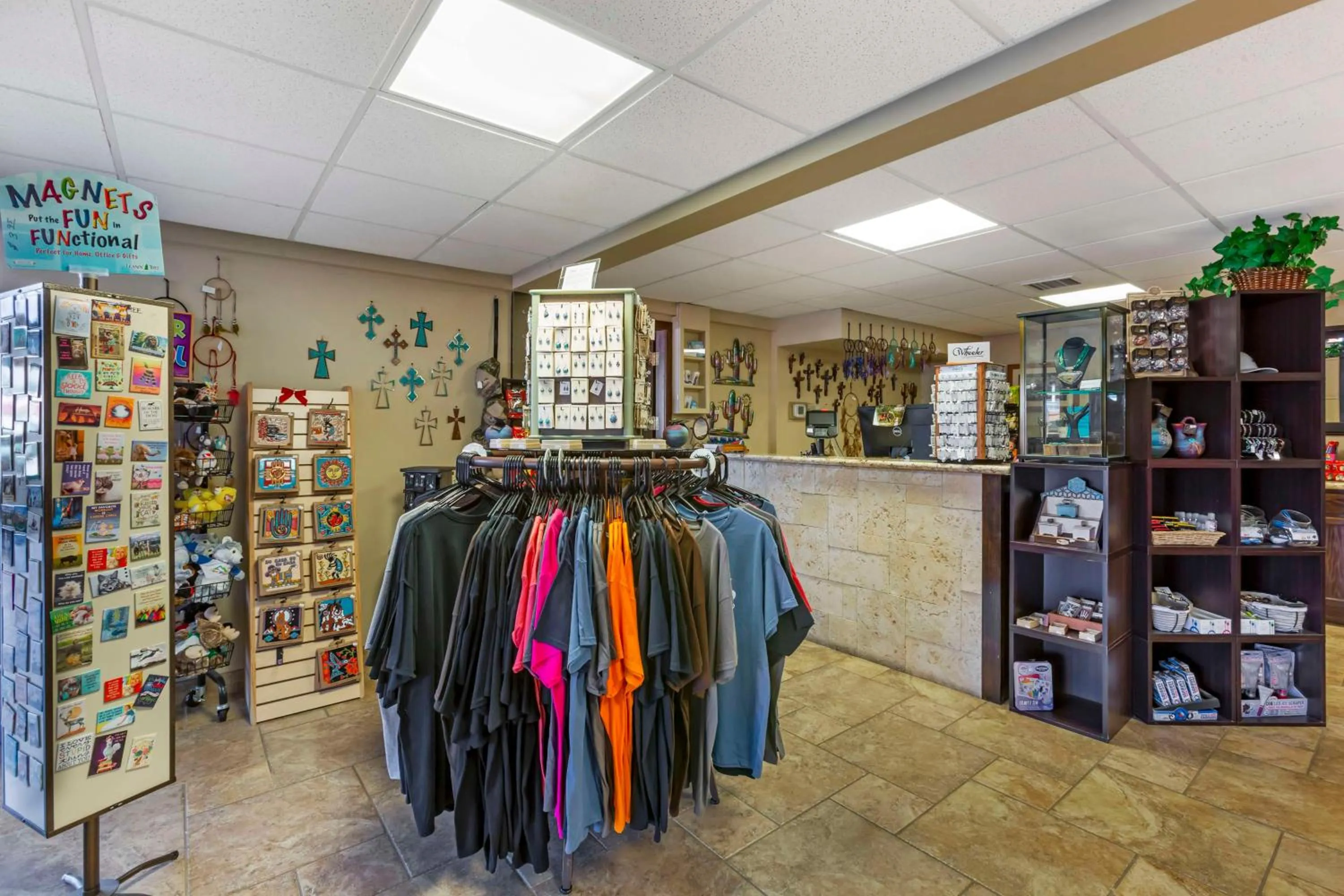 Property building in Best Western Plus Raton Hotel