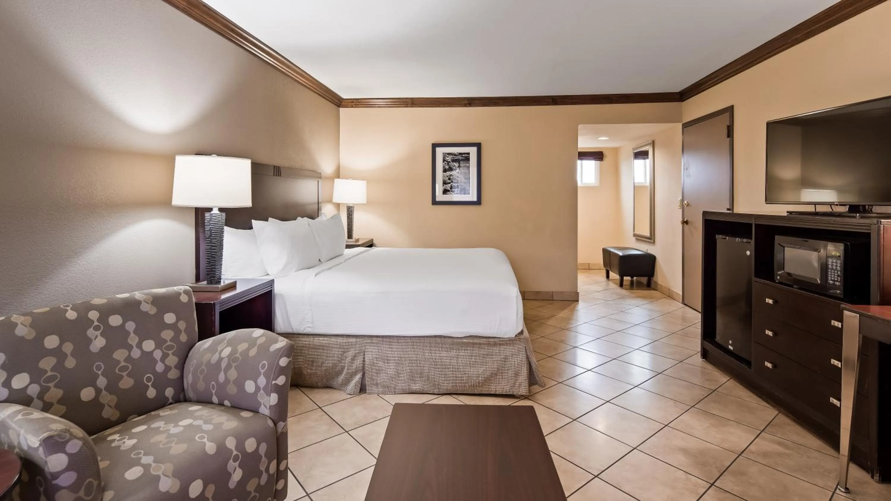 Bed in Best Western Plus Raton Hotel