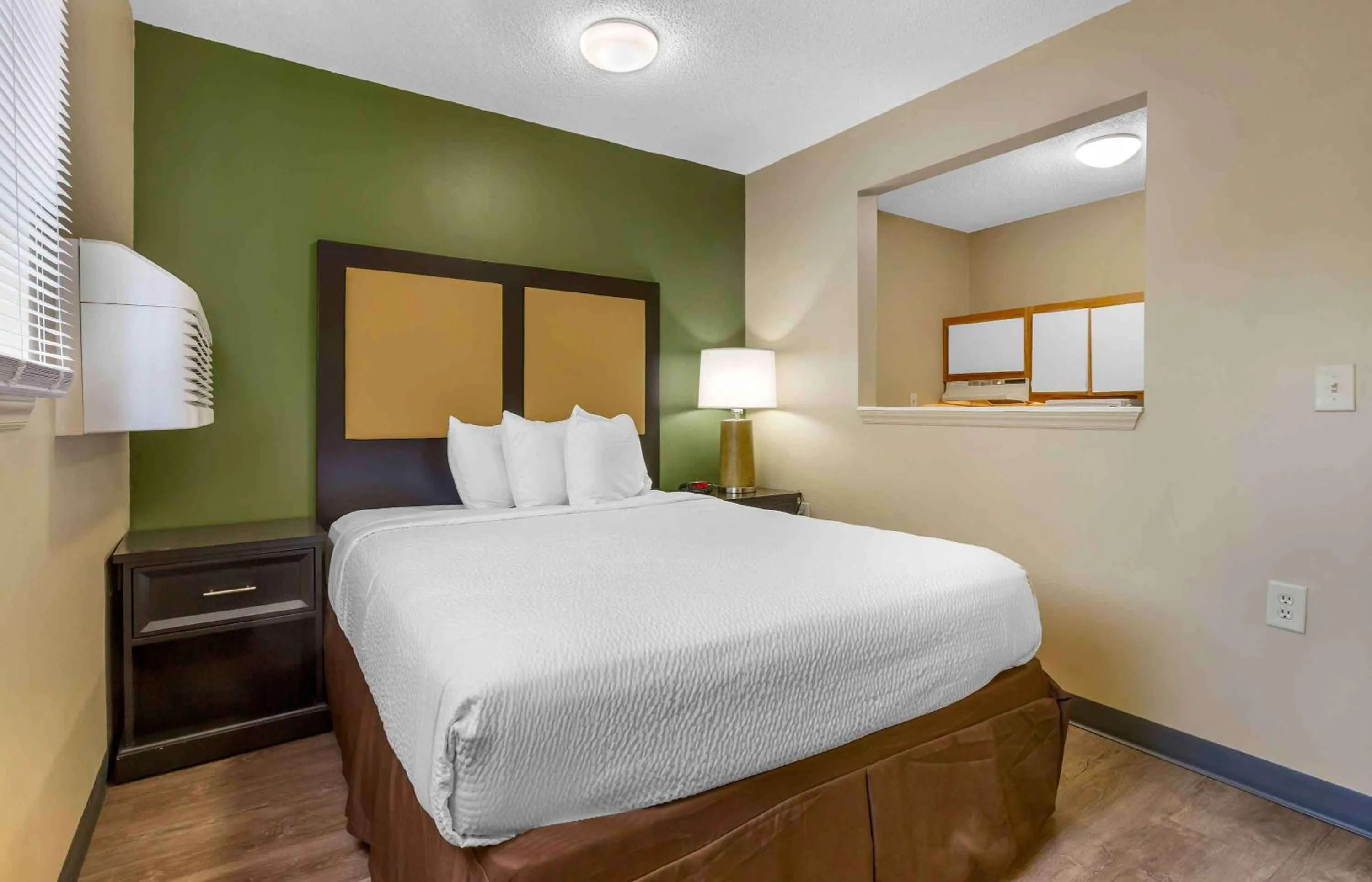 Bedroom in Extended Stay America Suites - Raleigh - Cary - Harrison Ave
