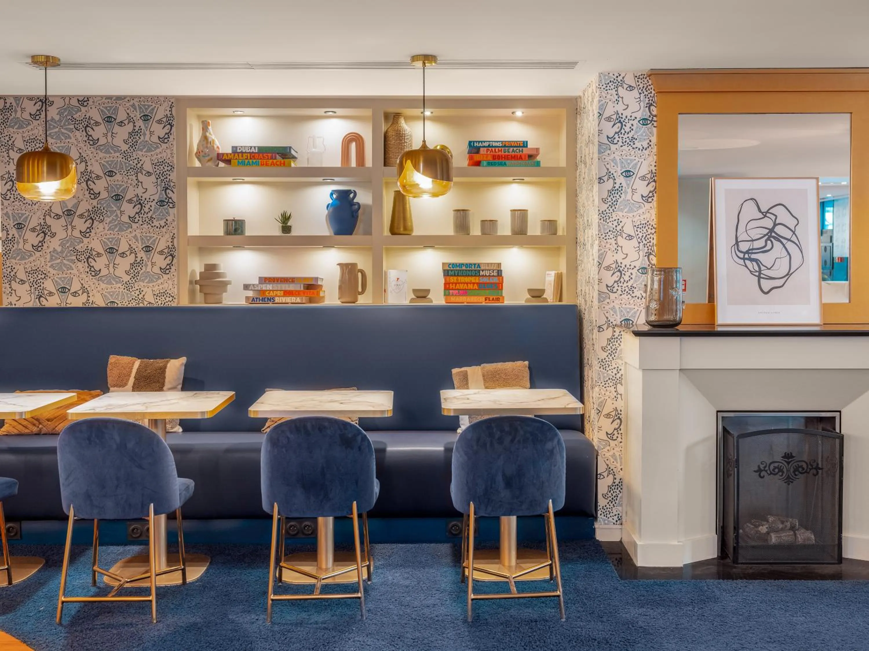 Restaurant/places to eat in Mercure Paris Gare Montparnasse TGV