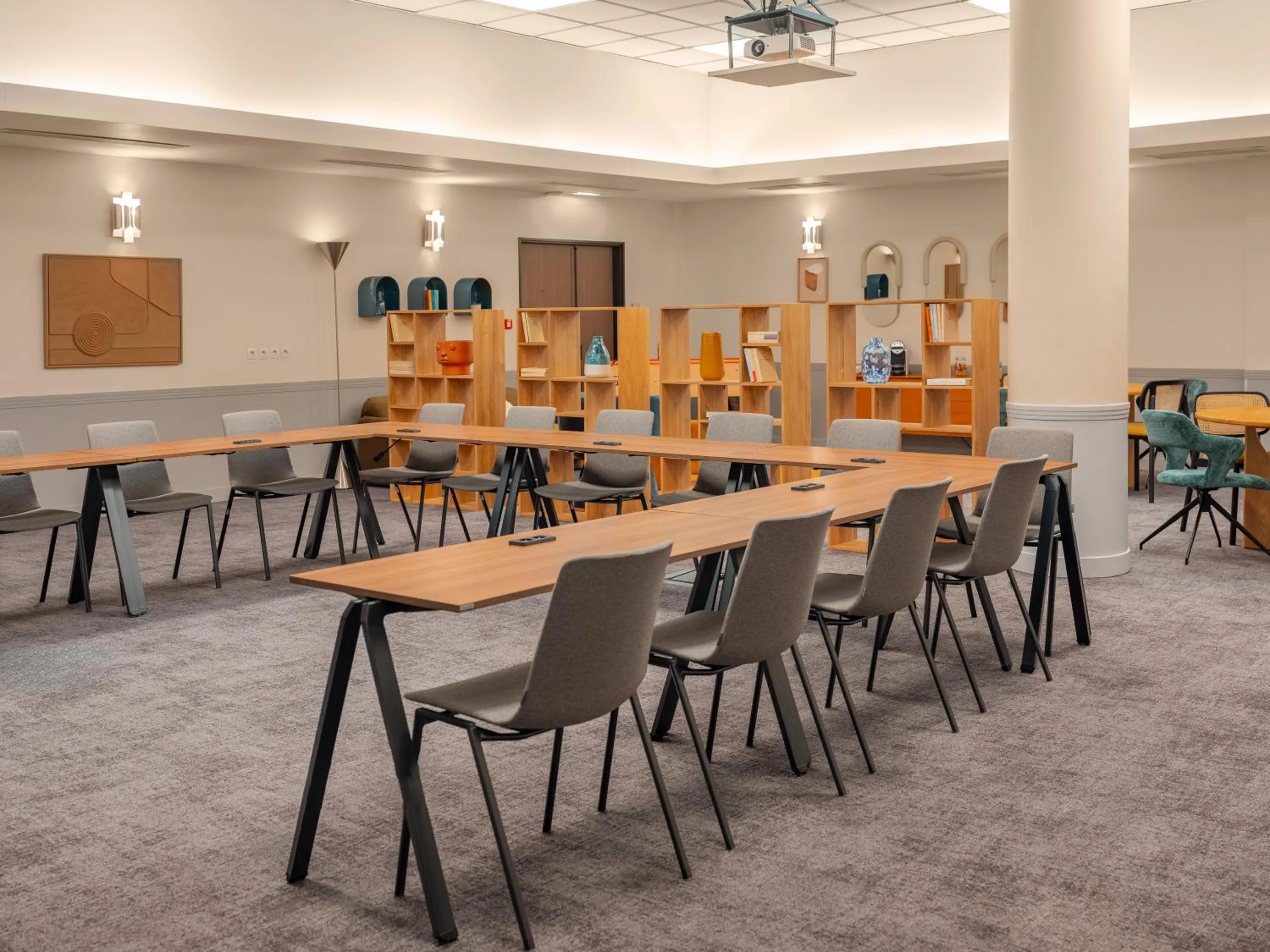 Meeting/conference room in Mercure Paris Gare Montparnasse TGV