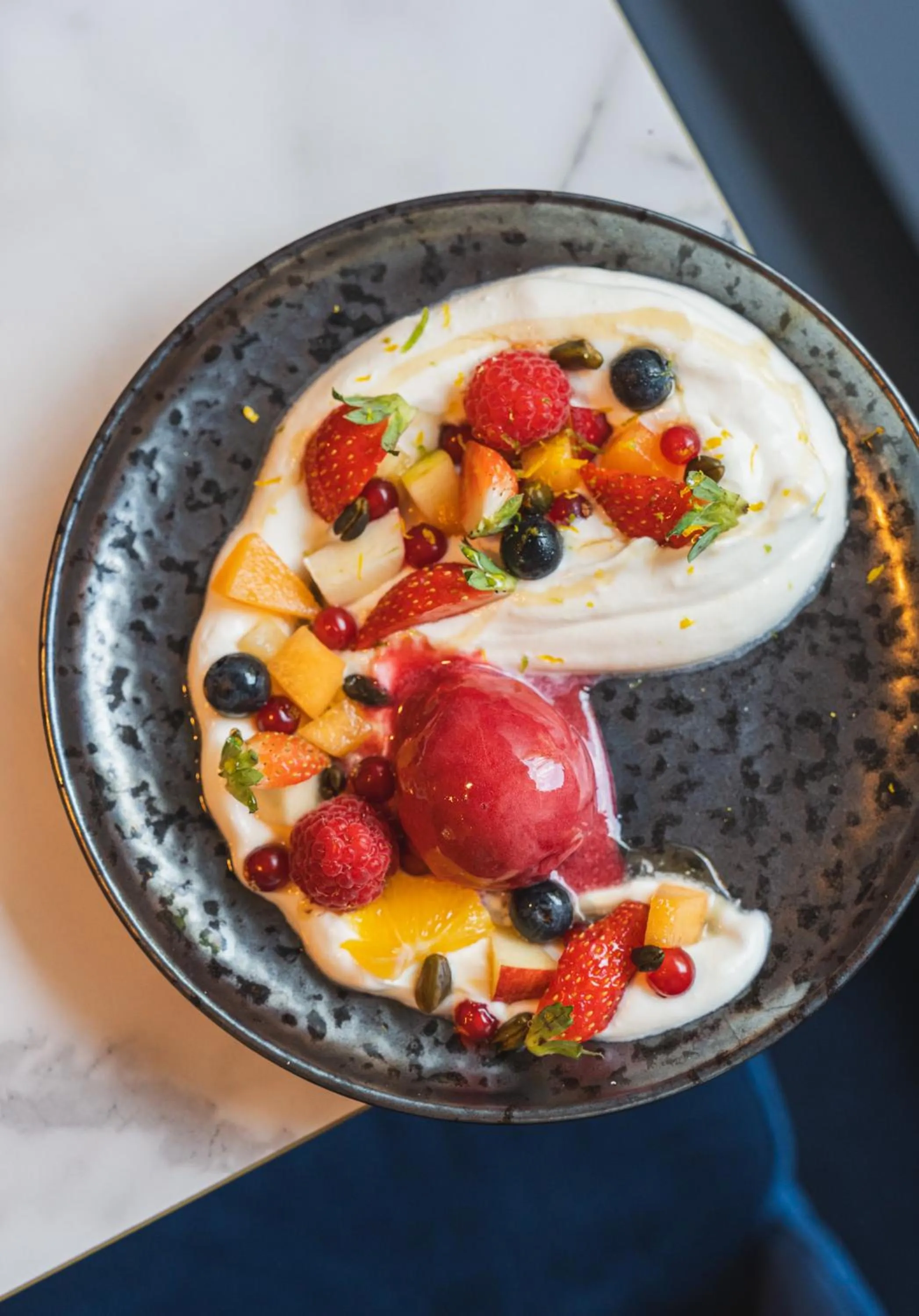 Restaurant/places to eat in Mercure Paris Gare Montparnasse TGV