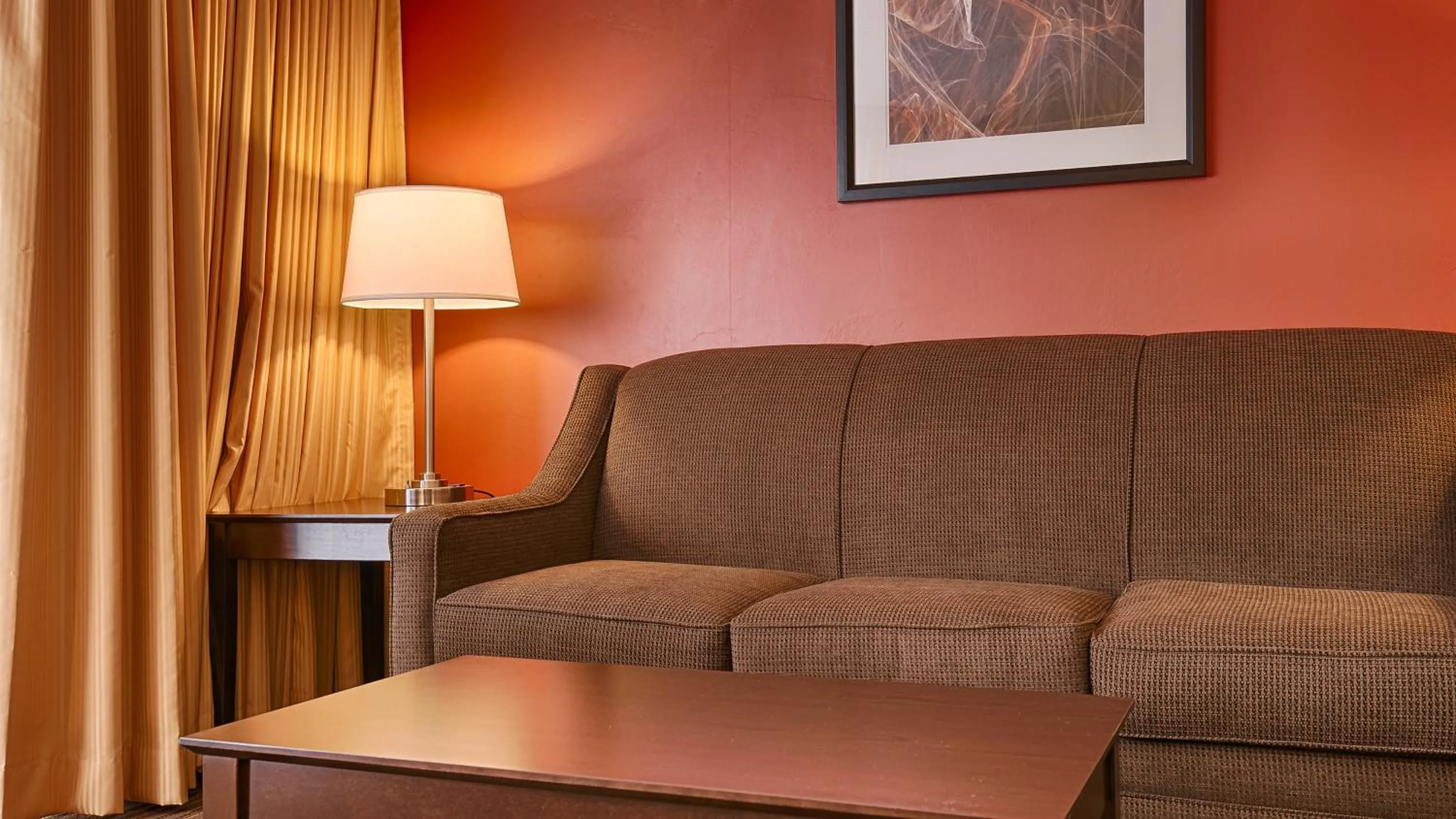 Living room, Seating Area in Baymont by Wyndham Cedar City