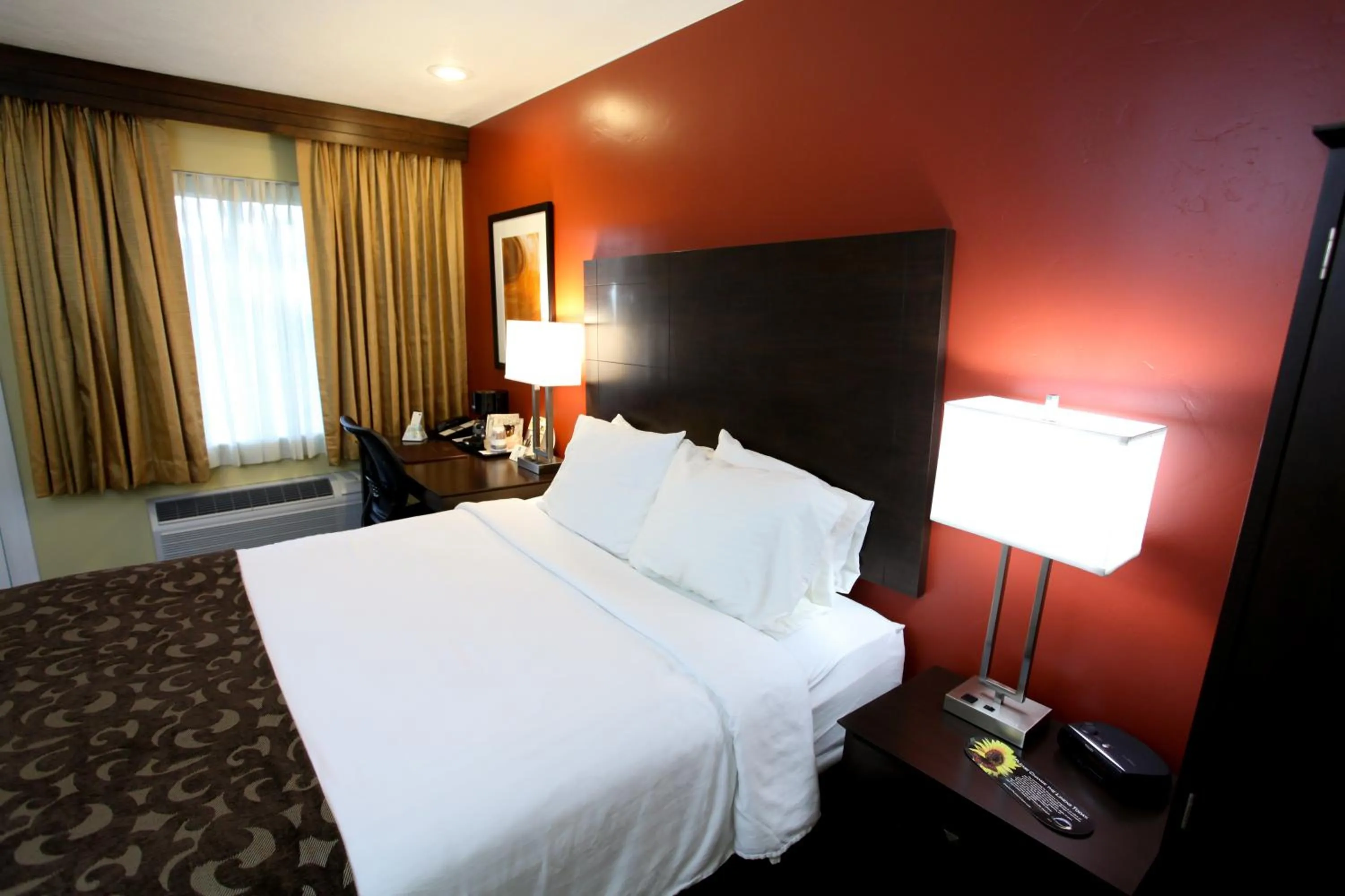 Bed in Baymont by Wyndham Cedar City