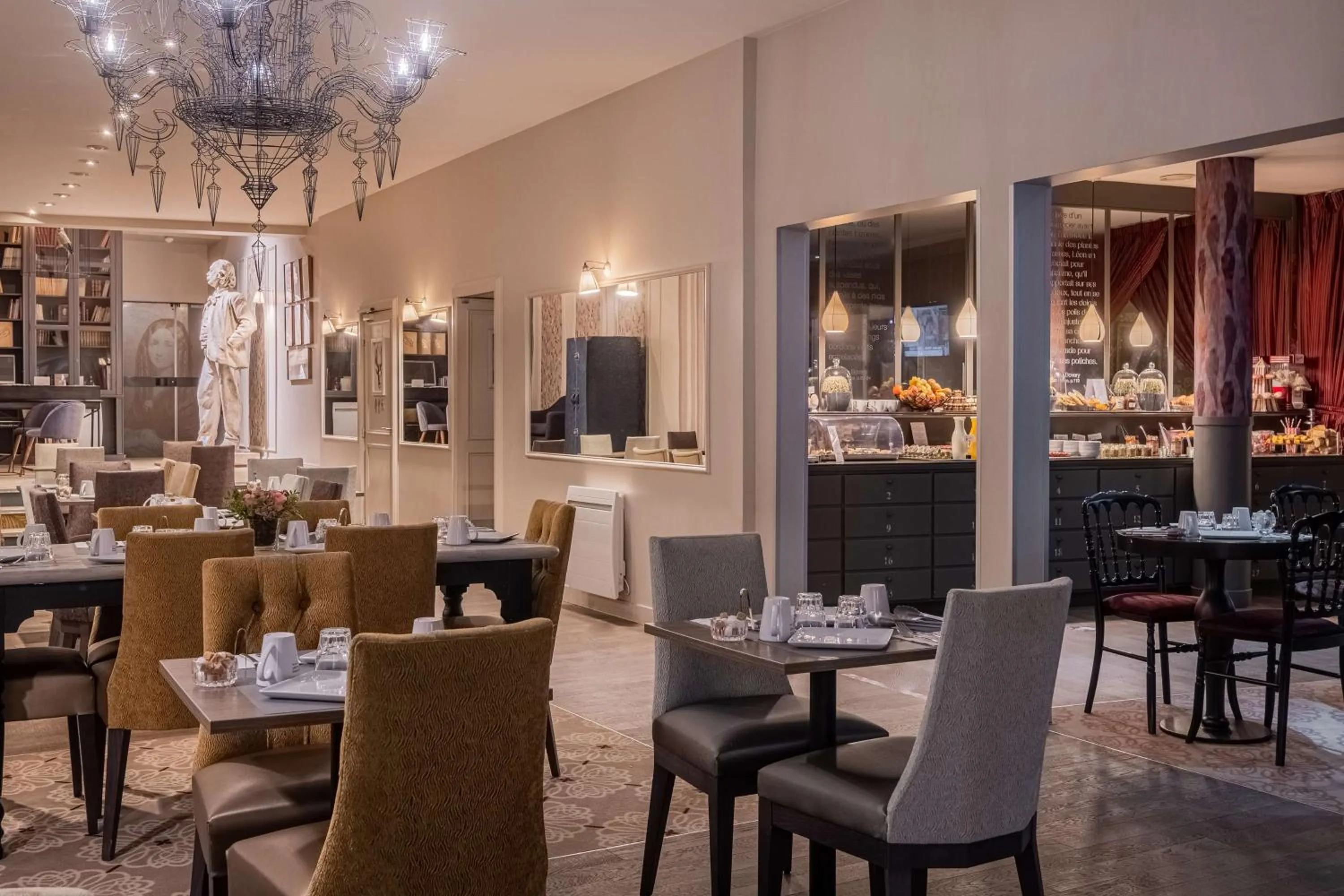 Breakfast in Hôtel Littéraire Gustave Flaubert, BW Signature Collection